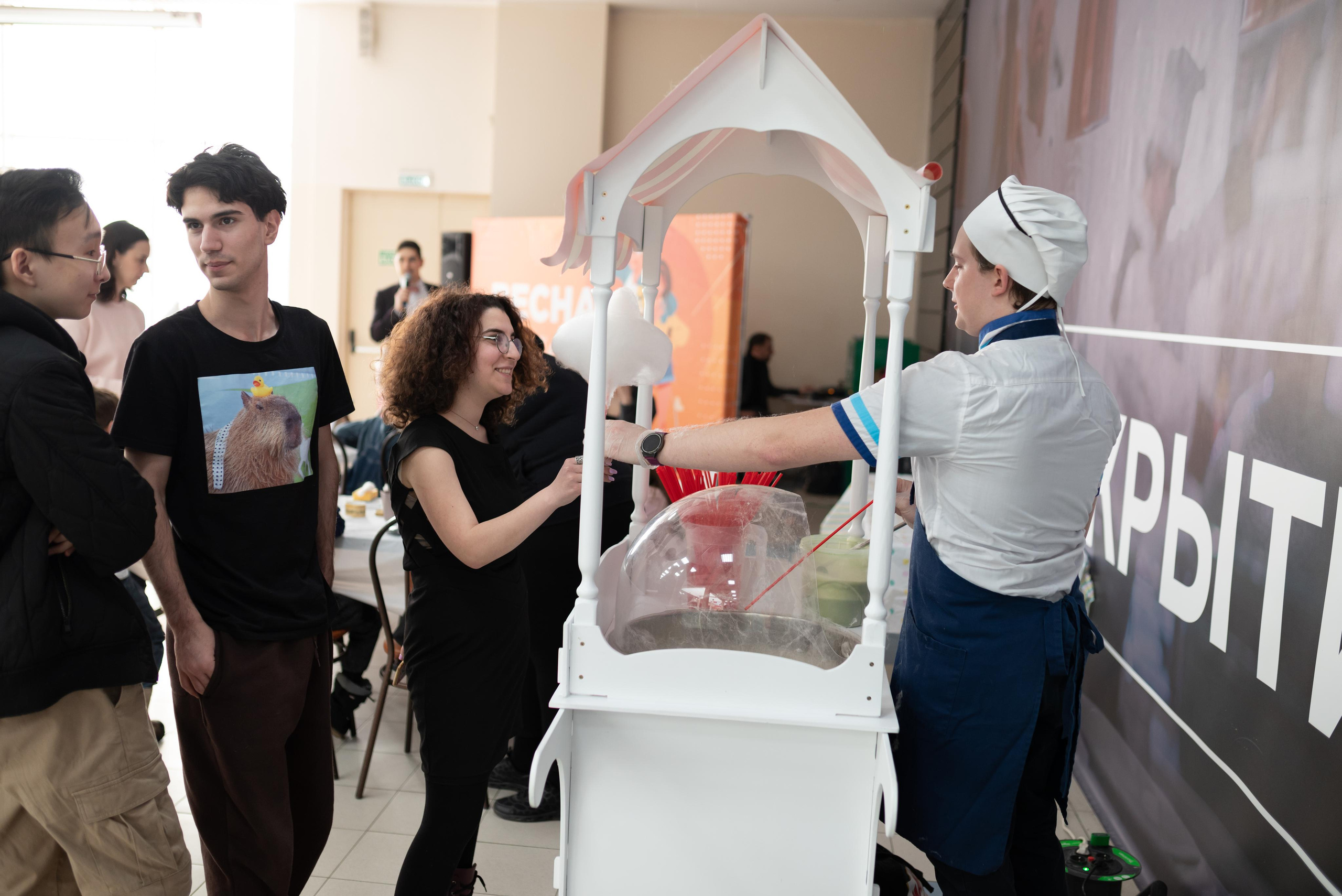 8 марта ТЦ Ритейл Парк. Выпускные альбомы Москва и МО. Школьный и семейный фотограф