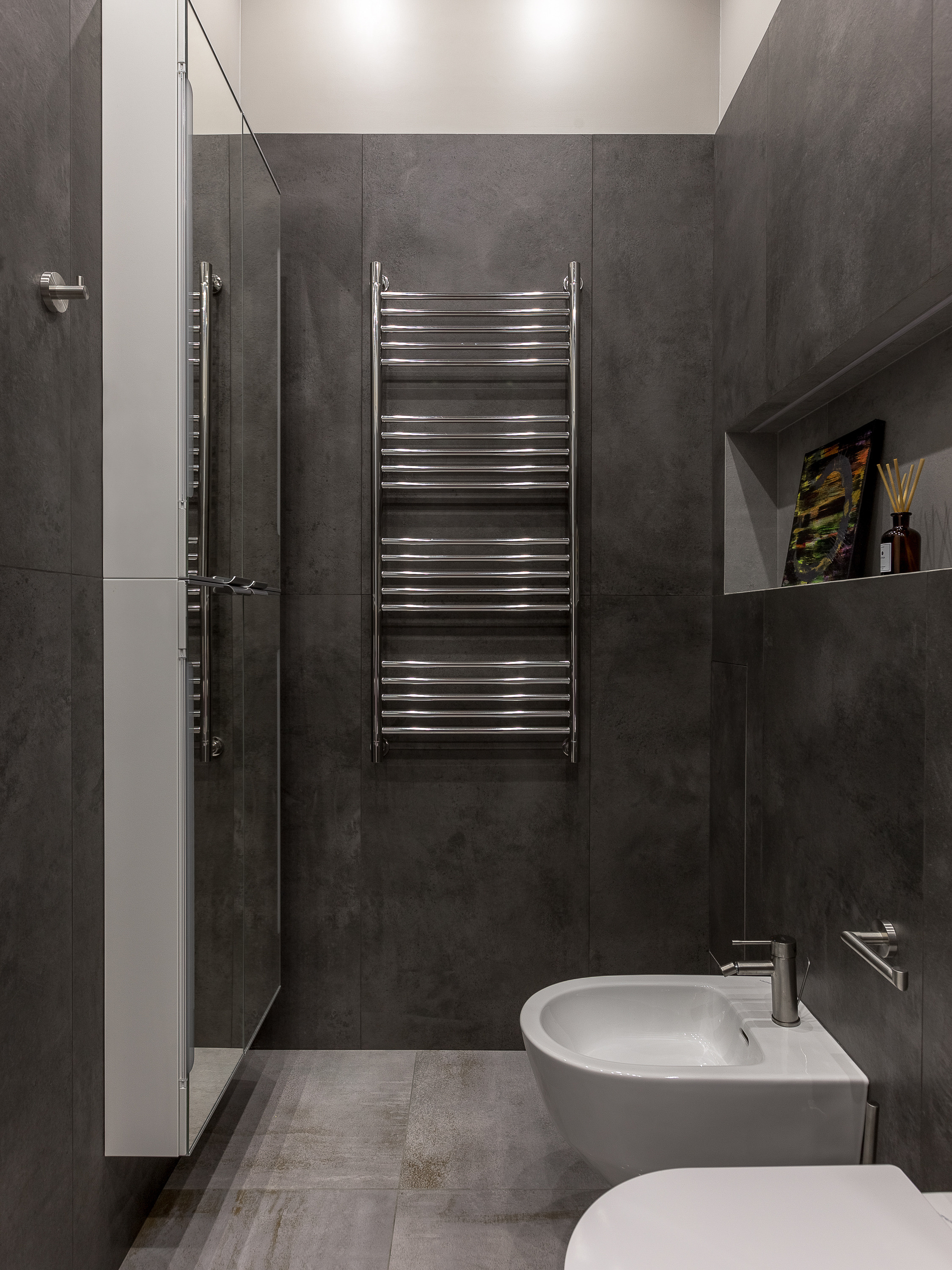 Семейная квартира с интересными дизайнерскими решениями. Интерьерный фотограф