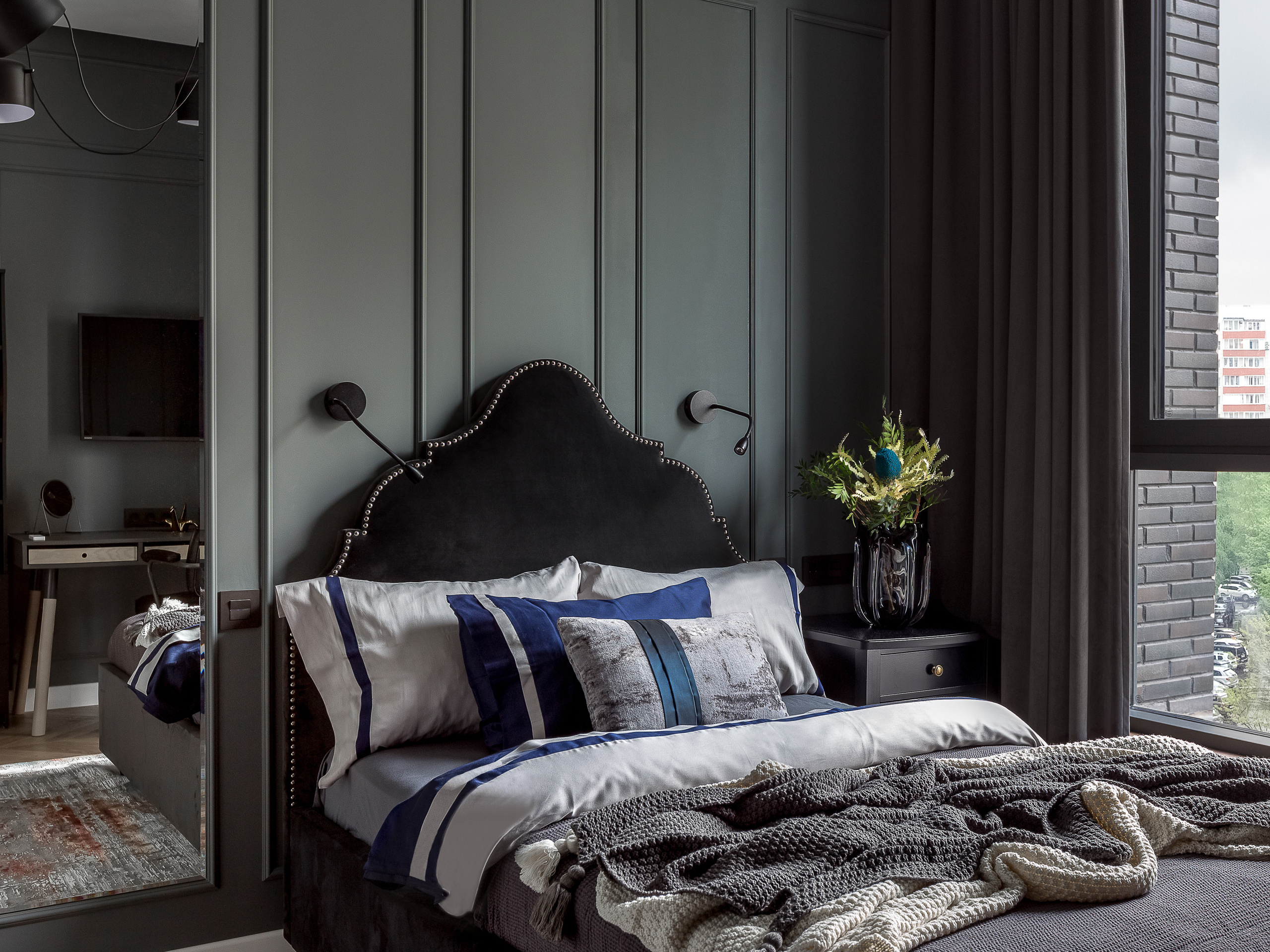 Семейная квартира с интересными дизайнерскими решениями. Интерьерный фотограф