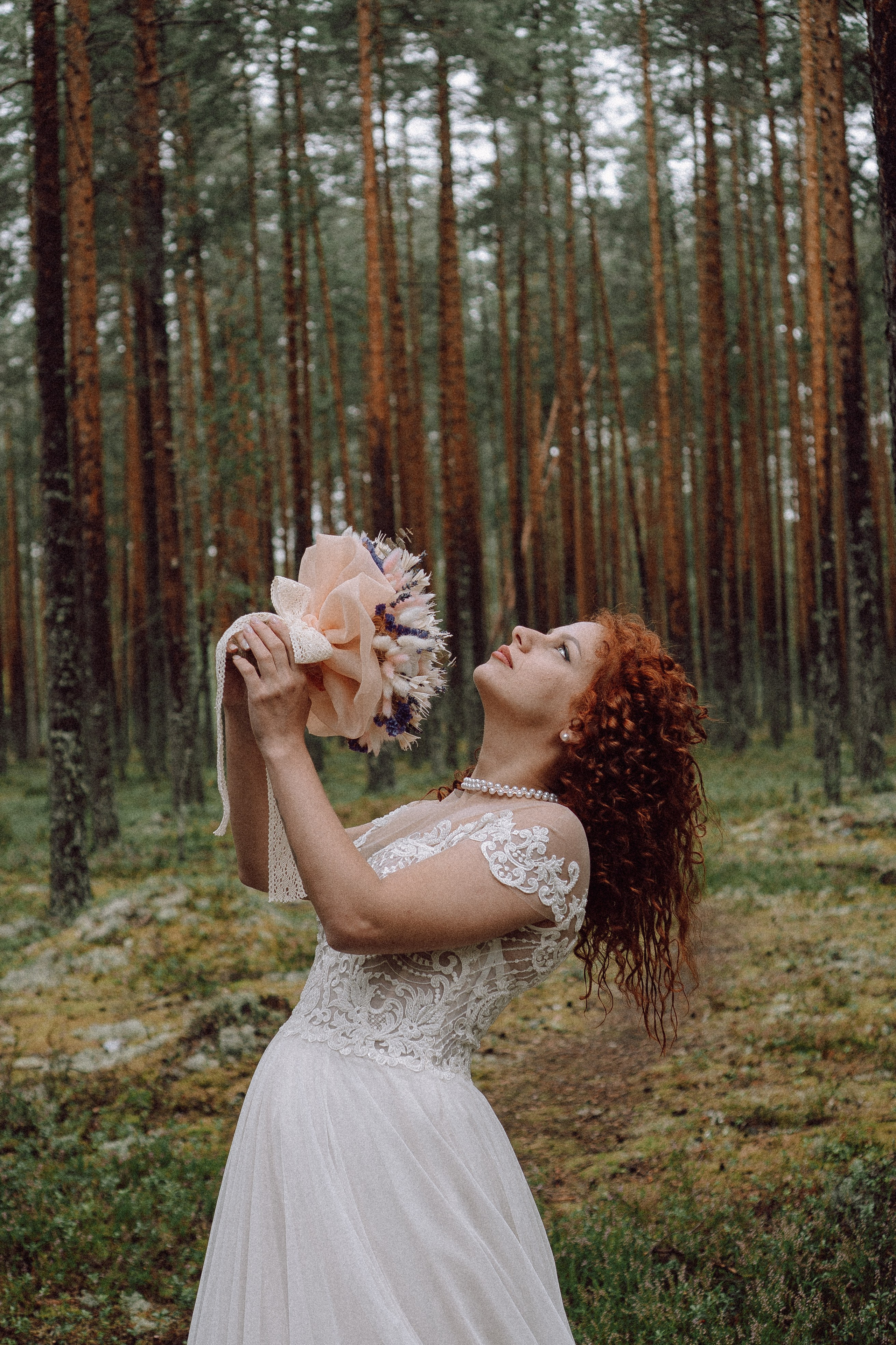 СВАДЕБНАЯ ФОТОСЕССИИЯ ПАРЫ В ГОРОДЕ ПРИОЗЕРСК В СОСНОВОМ ЛЕСУ И С ПИКАПОМ. Профессиональный фотограф, Санкт-Петербург — Виктория Богомолова