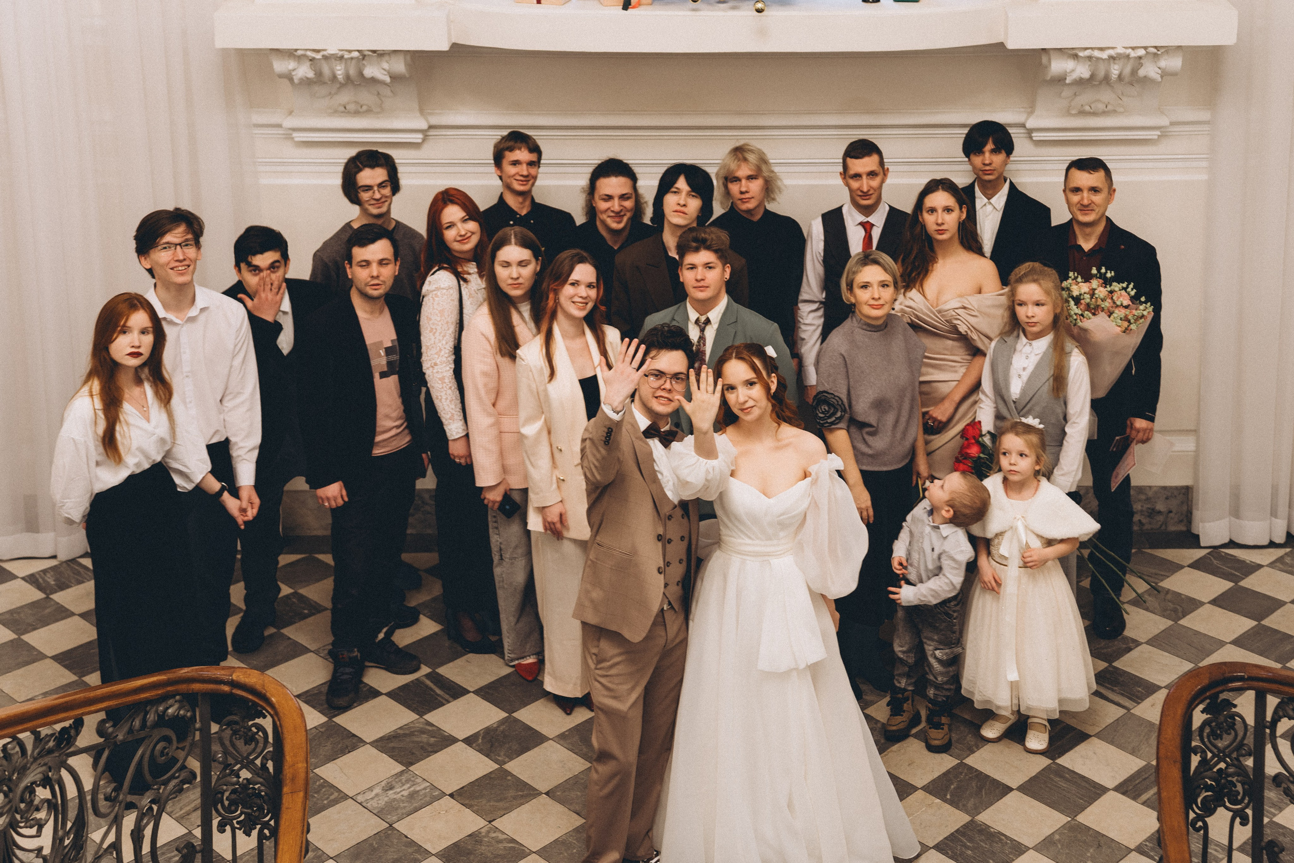 СВАДЕБНАЯ СЬЕМКА ВО ВТОРОМ ДВОРЦЕ С ГОСТЯМИ И ПРОГУЛКА В ТАВРИЧЕСКОМ САДУ. Профессиональный фотограф, Санкт-Петербург — Виктория Богомолова