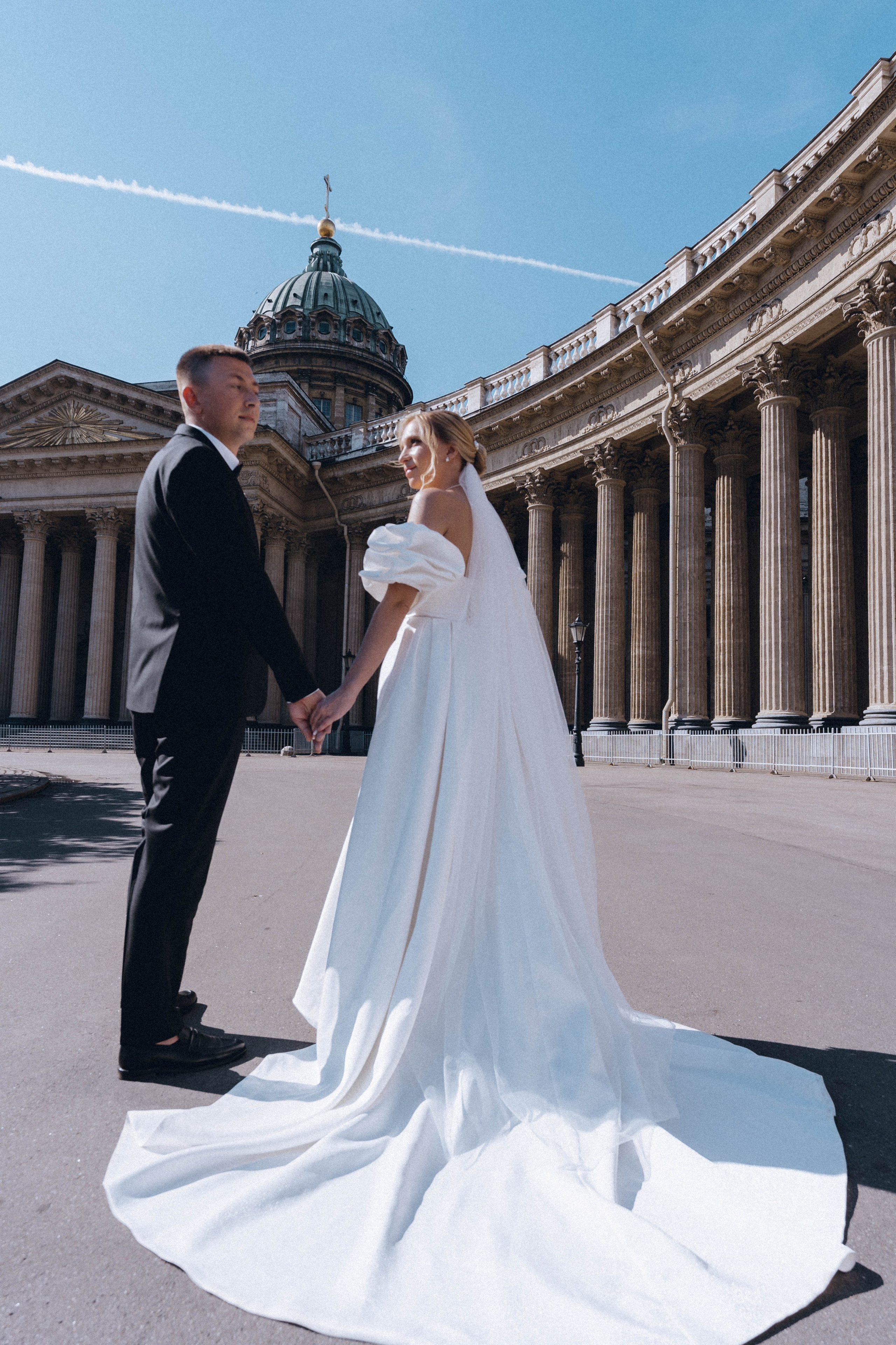 СВАДЕНБНАЯ СЬЕМКА НА КАТЕРЕ ПО КАНАЛАМ САНКТ-ПЕТЕРБУРГА И В АКВАТОРИИ НЕВЫ. Профессиональный фотограф, Санкт-Петербург — Виктория Богомолова