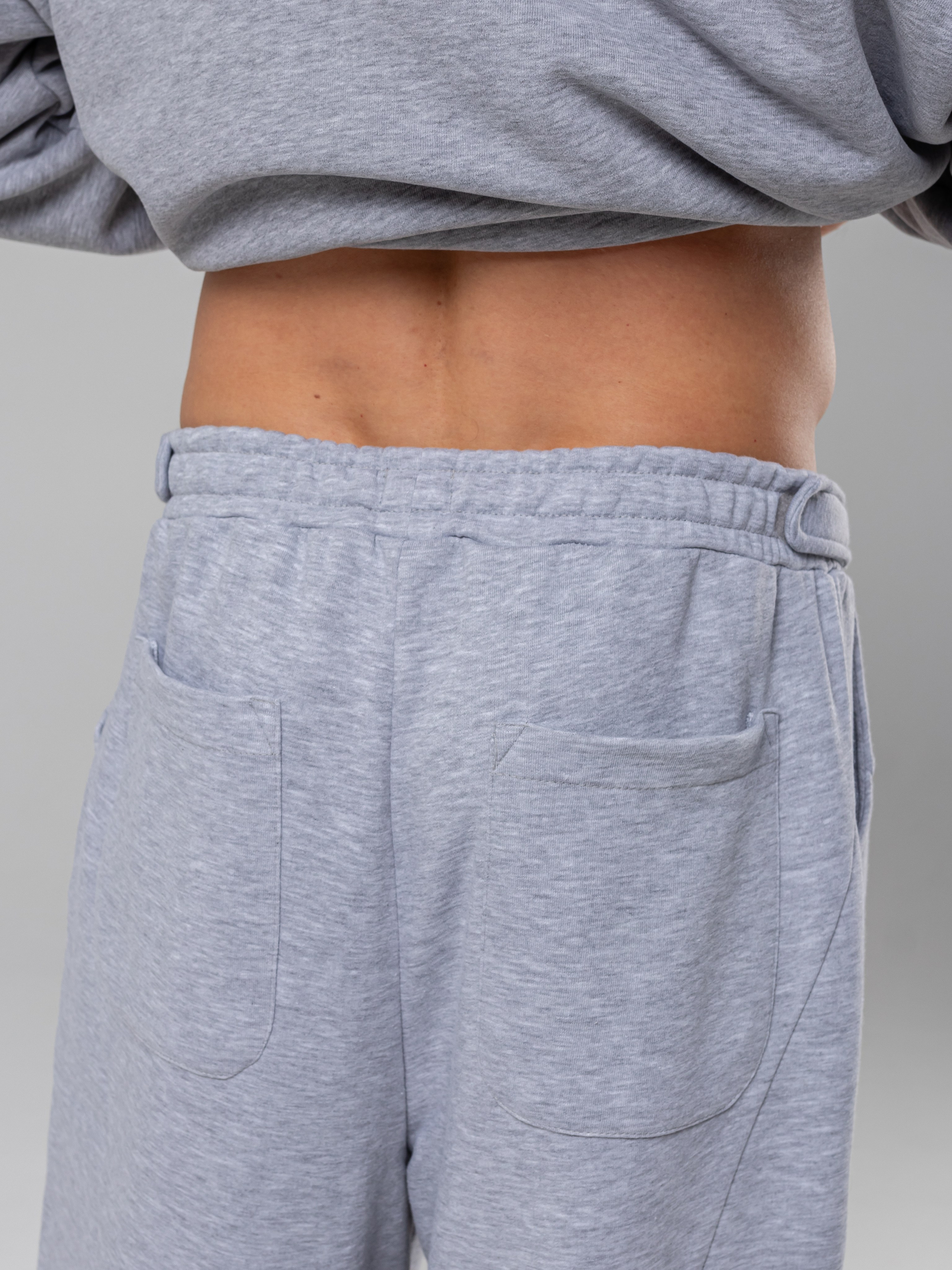 Худи и штаны. Фотограф в Краснодаре Арина Кудряшова