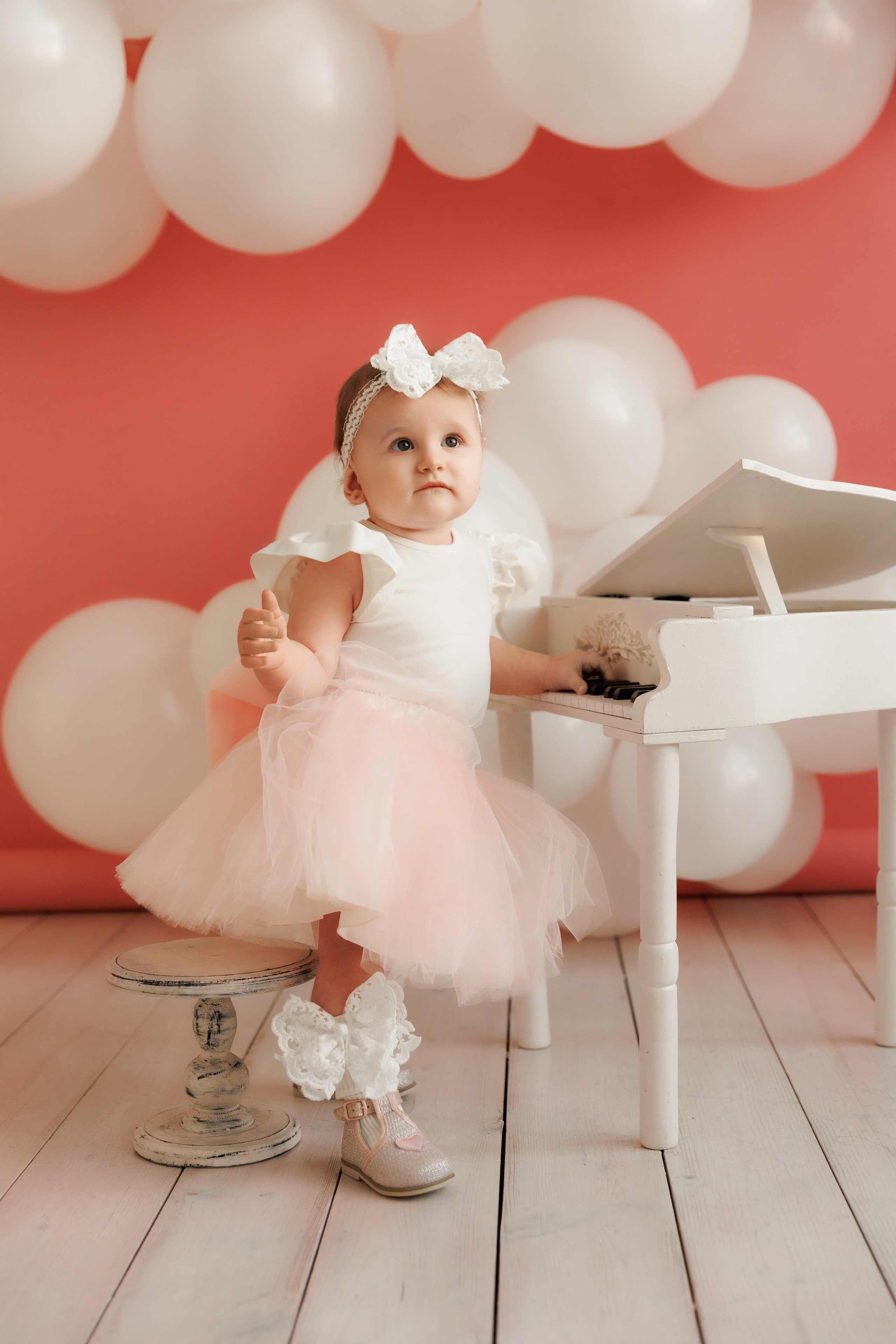 Юля, годовасие дочи. Фотограф женского портрета, беременности и материнства Харькова Елена