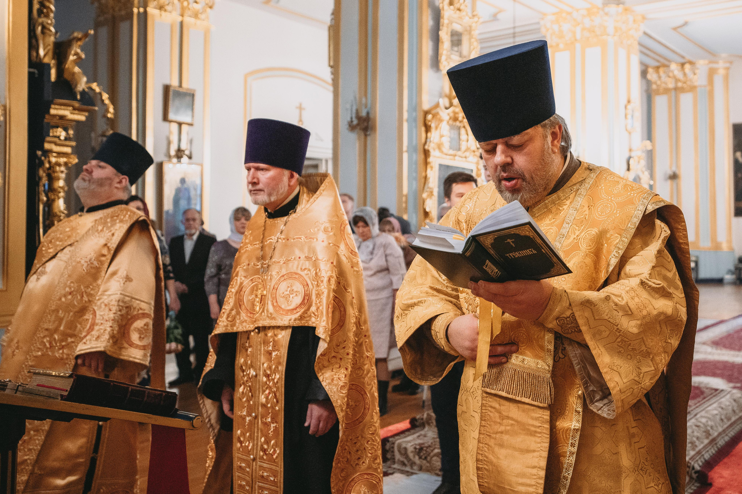 Венчание в Николо-Богоявленский Морском соборе в Санкт Петербурге
