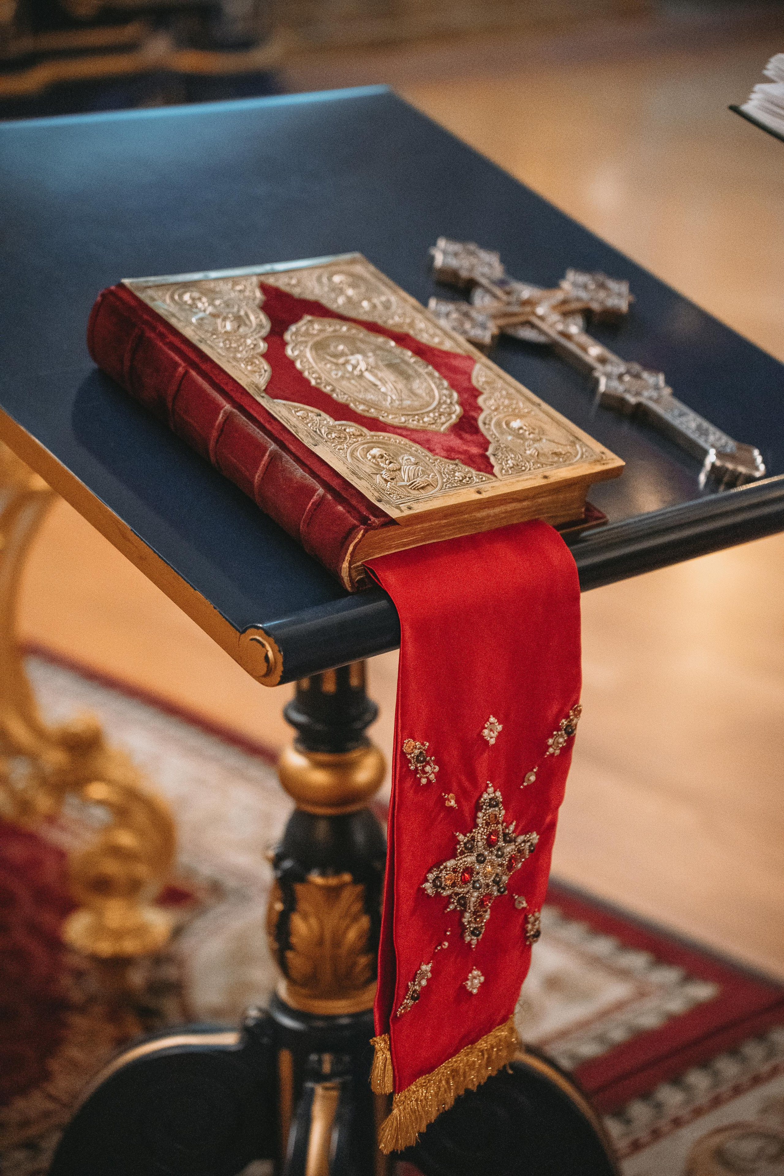 Венчание в Николо-Богоявленский Морском соборе в Санкт Петербурге