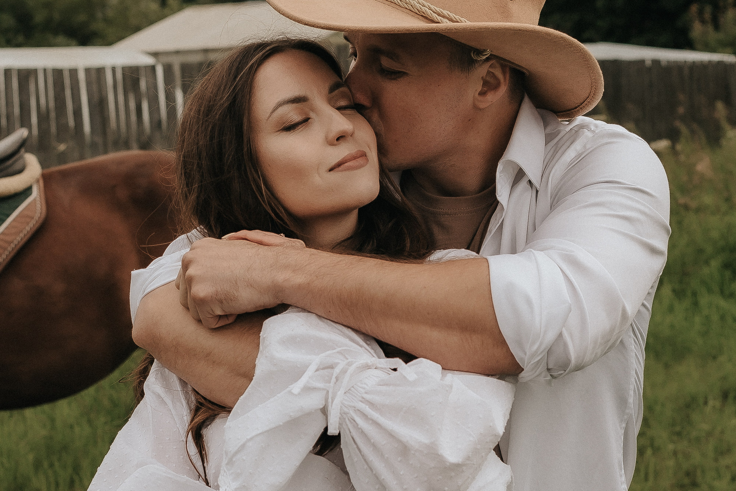 Love Story с лошадьми. Свадебный фотограф Пермь