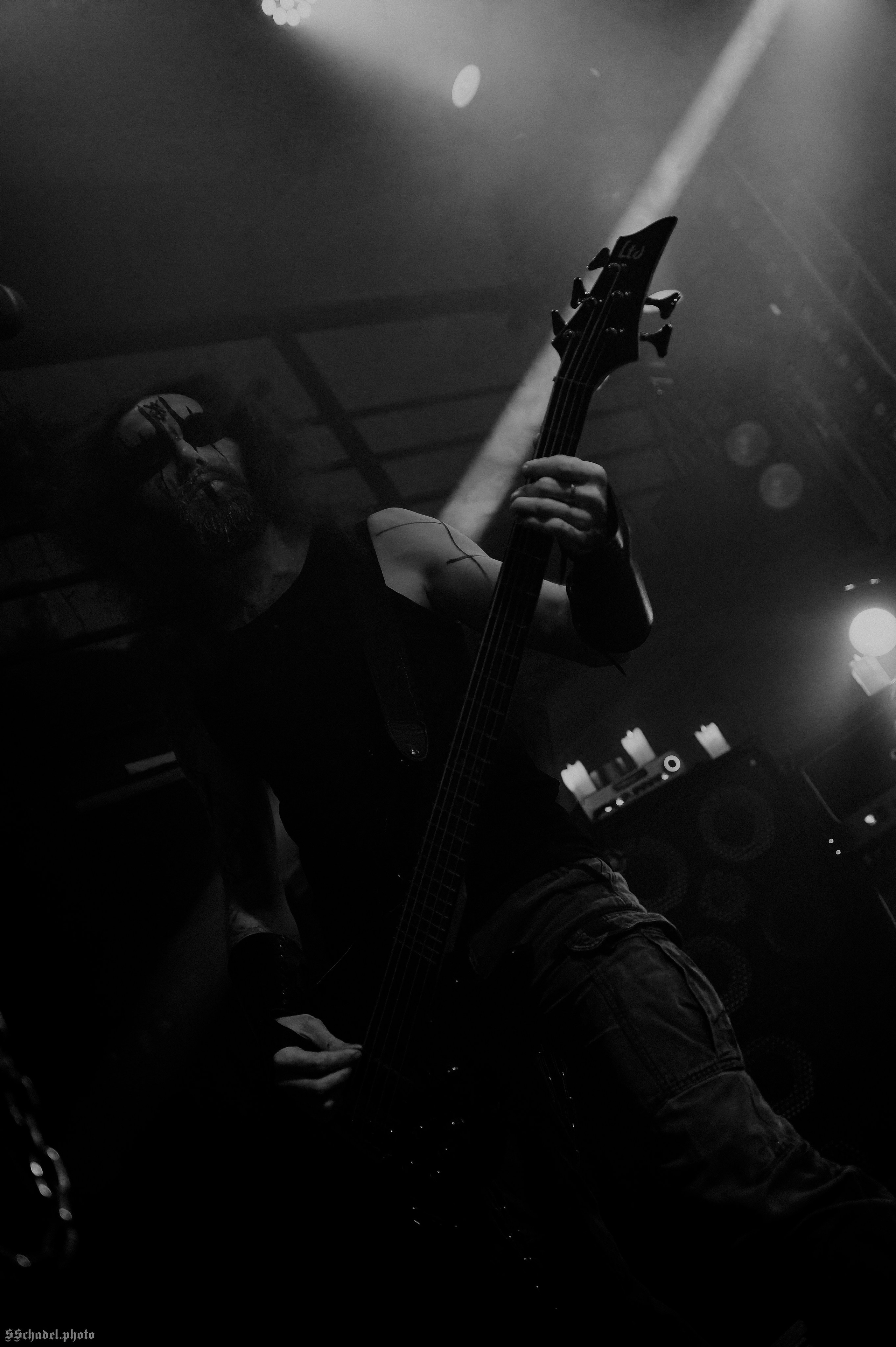 Frostlagte Måne 07.12.25. We will make everything metal!