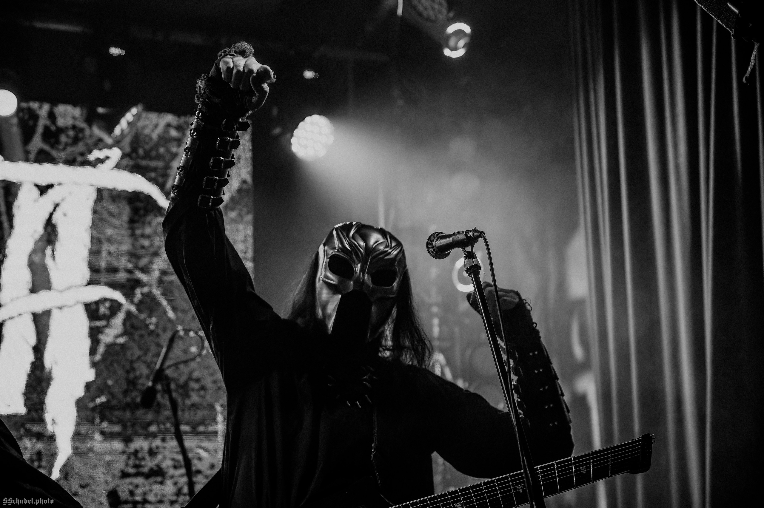 ILLA 08.05.26. We will make everything metal!