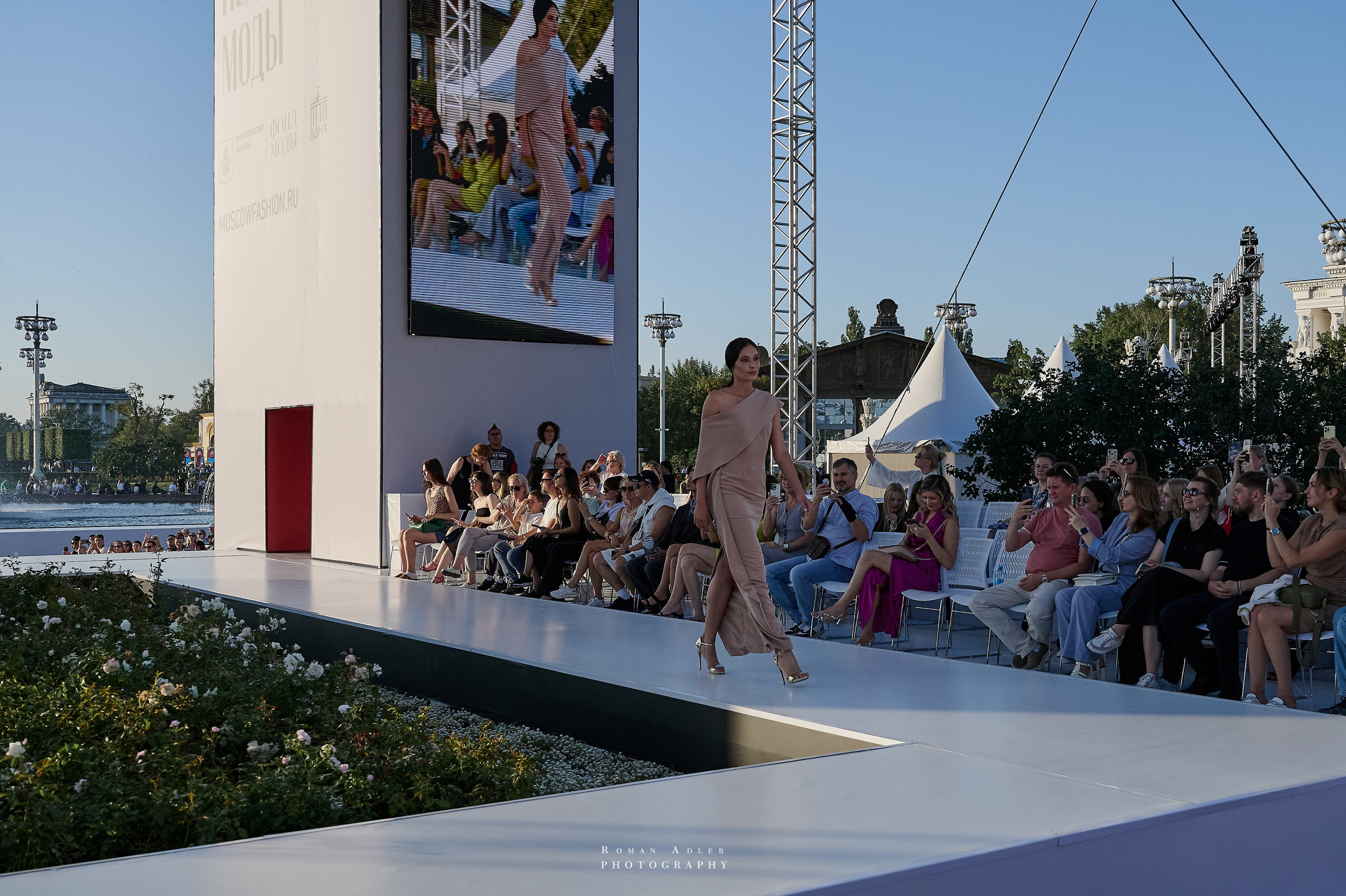 Московская неделя моды. Фотограф Роман Адлер