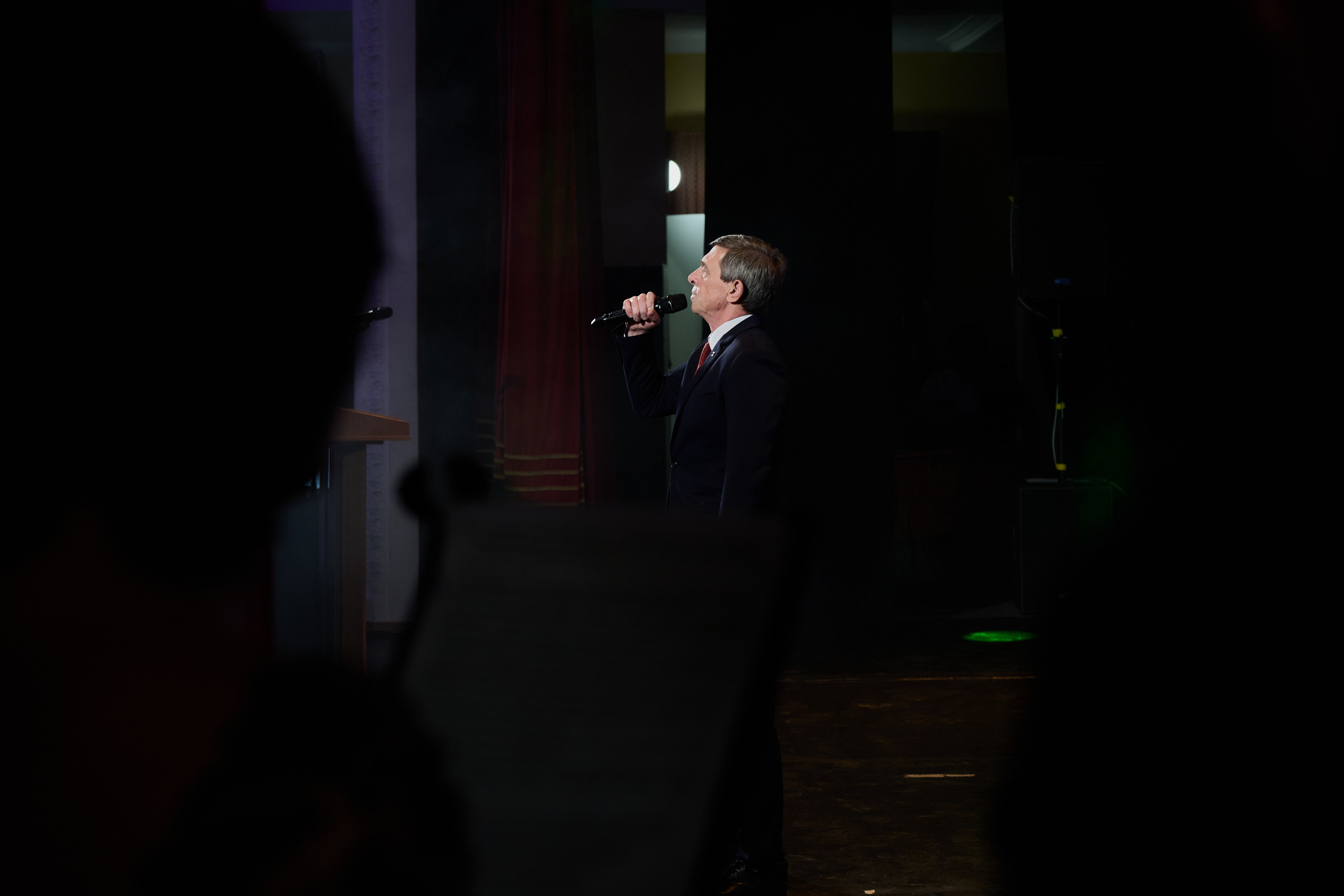 Церемония награждения медалями «Память Героев Отечества». Фотограф Роман Адлер