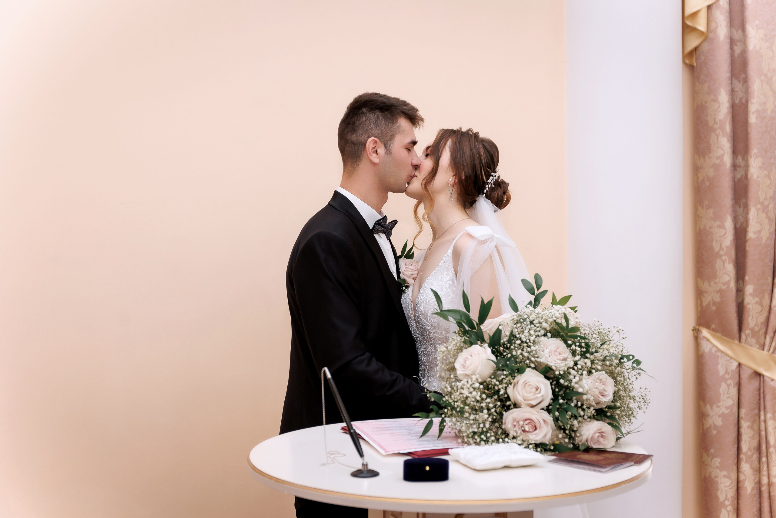 Ангелина и Александр. Свадебный фотограф в Омске Яна Савина