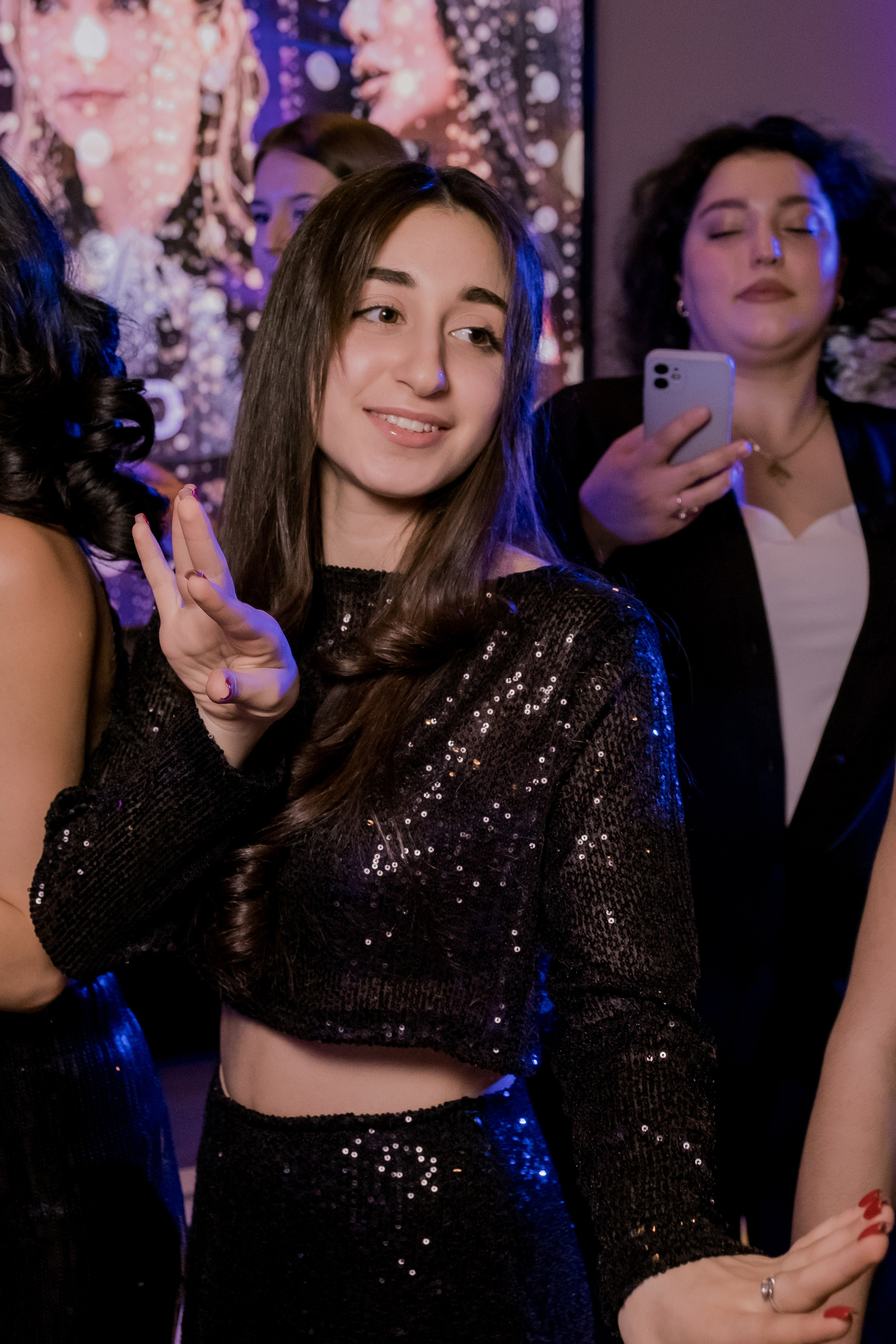 Выпускной онлайн-школы Шушанны Исраелян совместно с Анной Горбуновой. Репортажный фотограф Анастасия Ащепкова