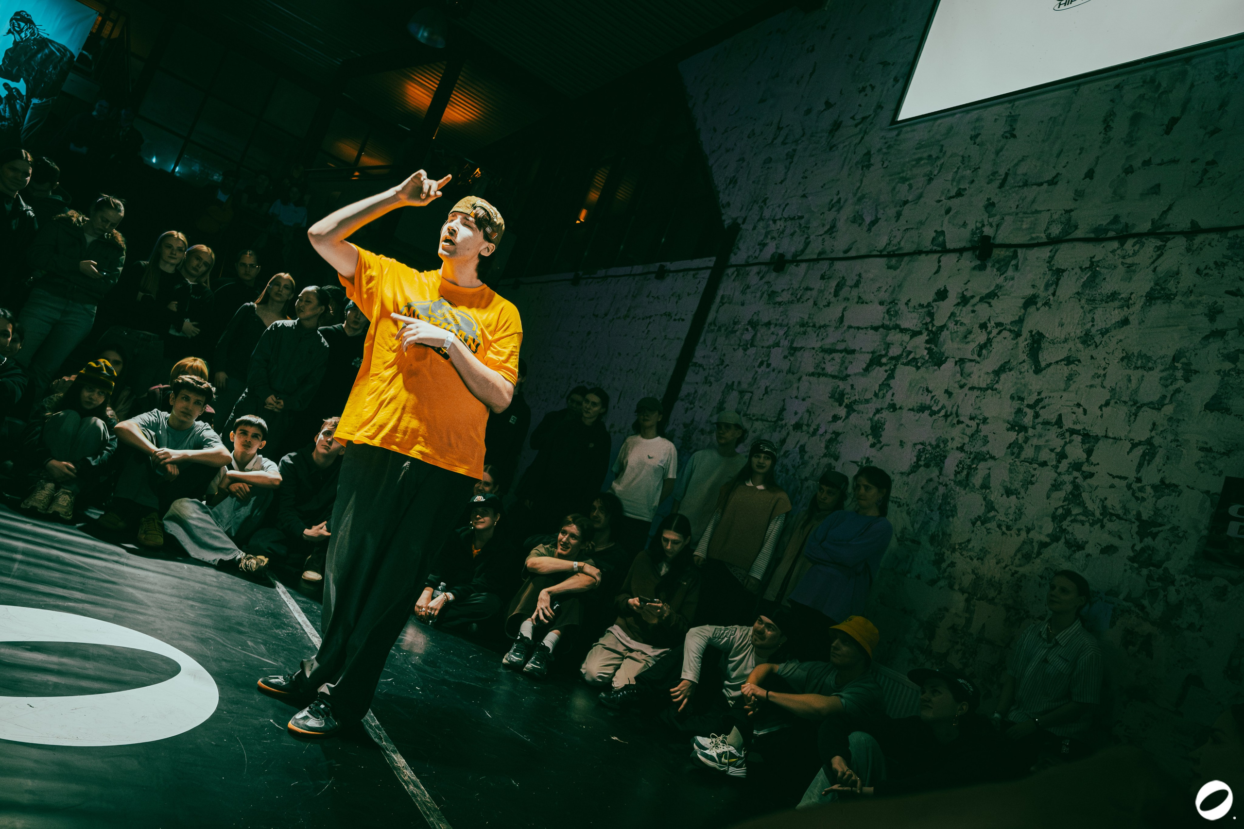ODD.CLUB 04/04 (@youlovebu). Соня бу тебя сфоткала