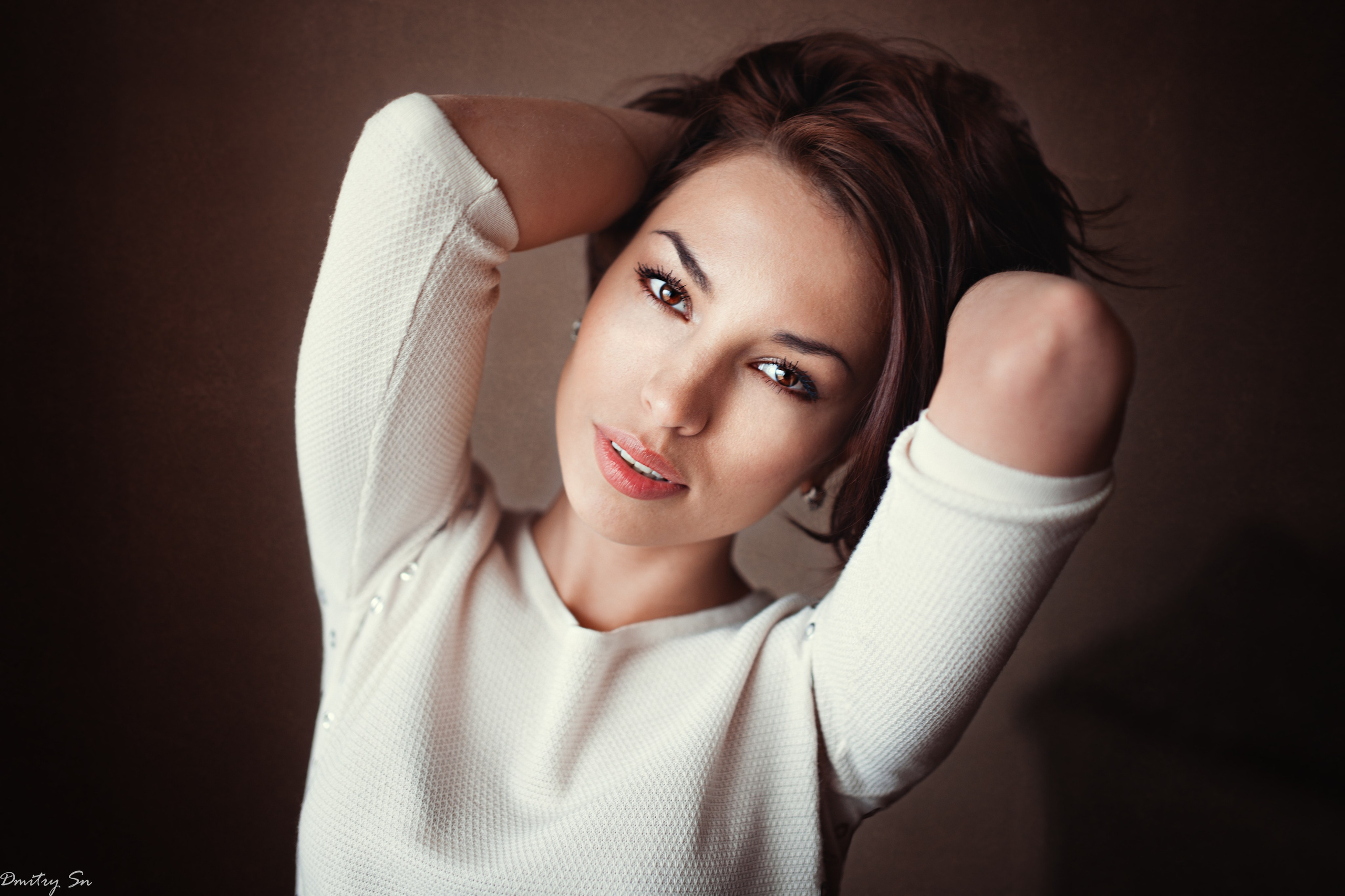 Фотосет с Аней у окна для «себя»