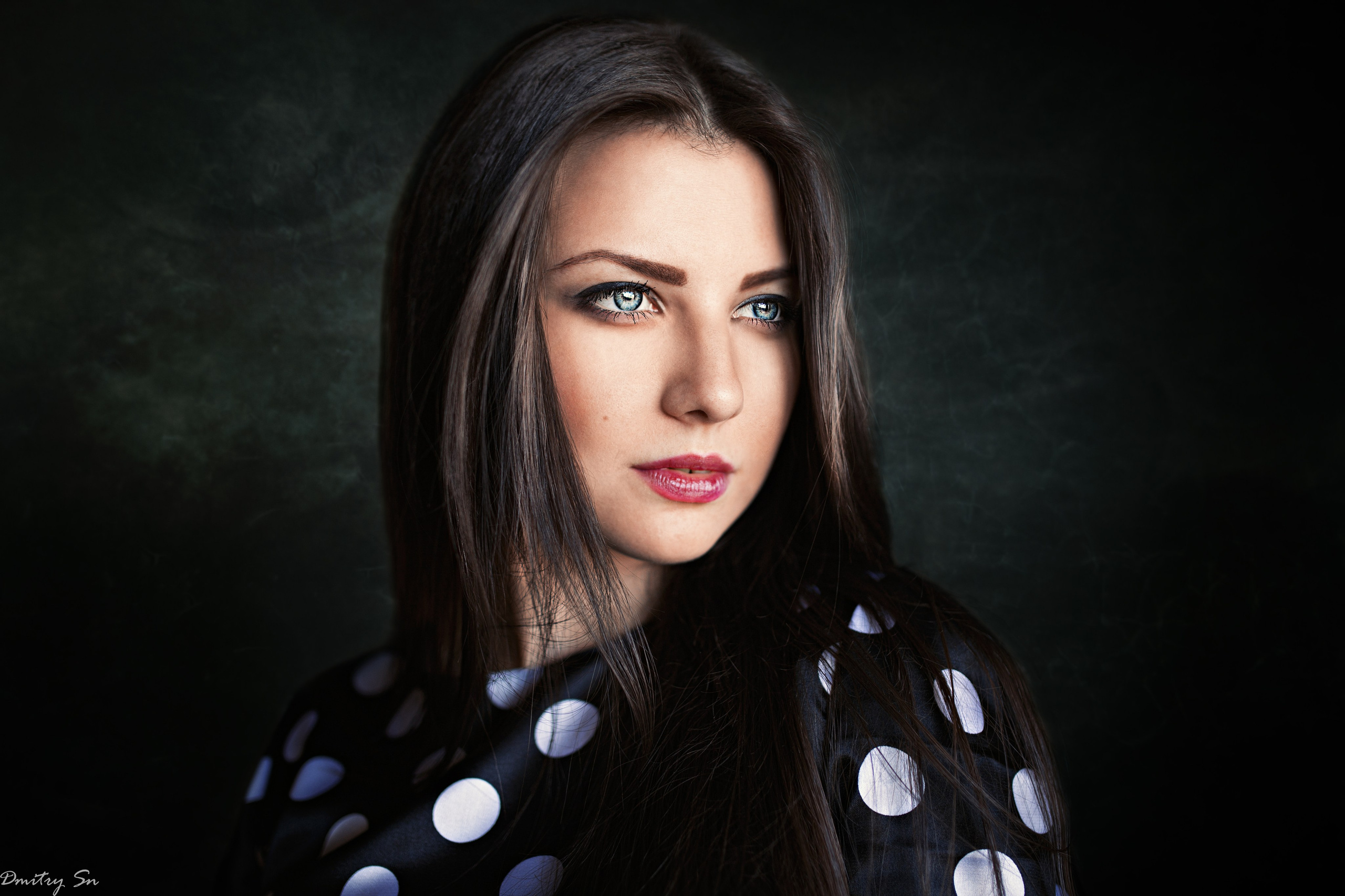 Фотосет с Кристиной у окна в формате для «себя»