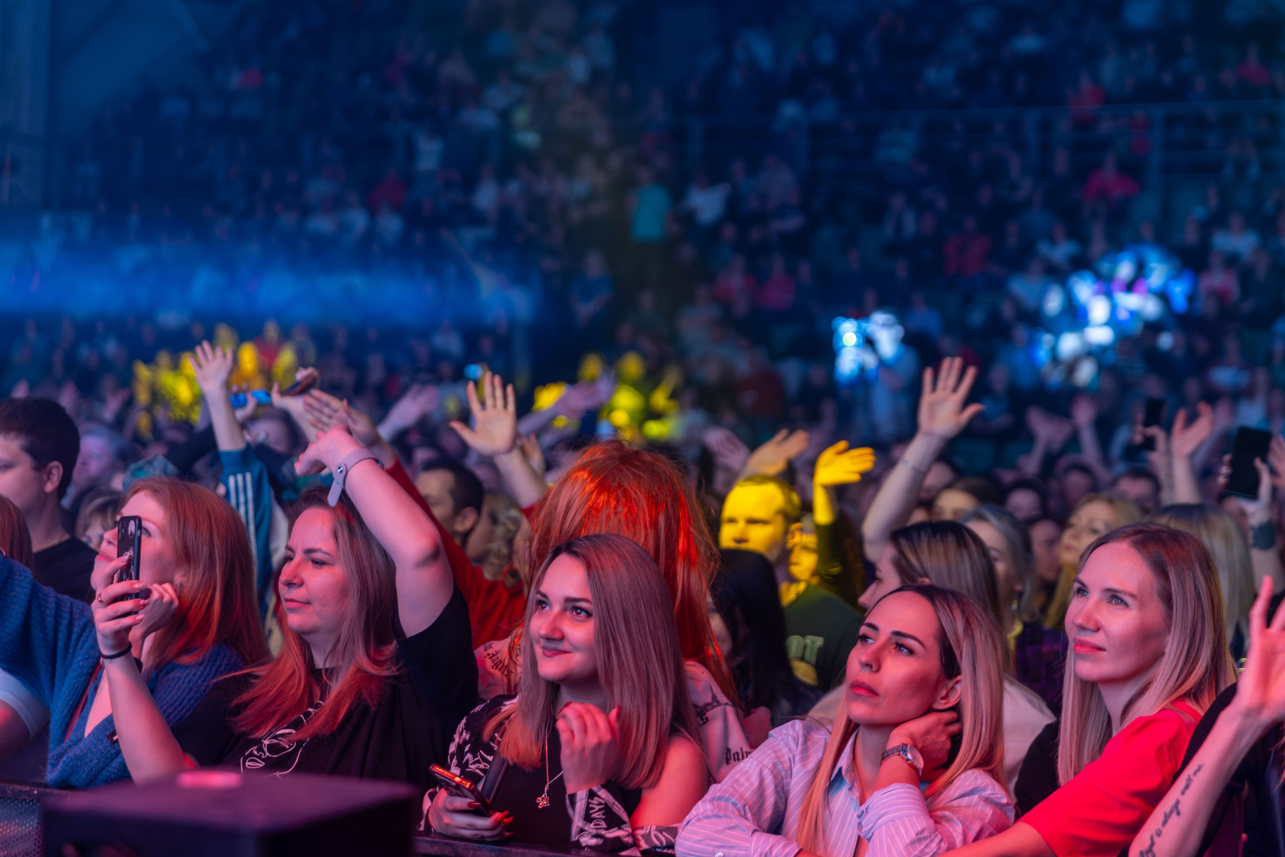 Супердискотека 90-х в Самаре • 9 марта. Фотограф в Самаре Максим Тырин