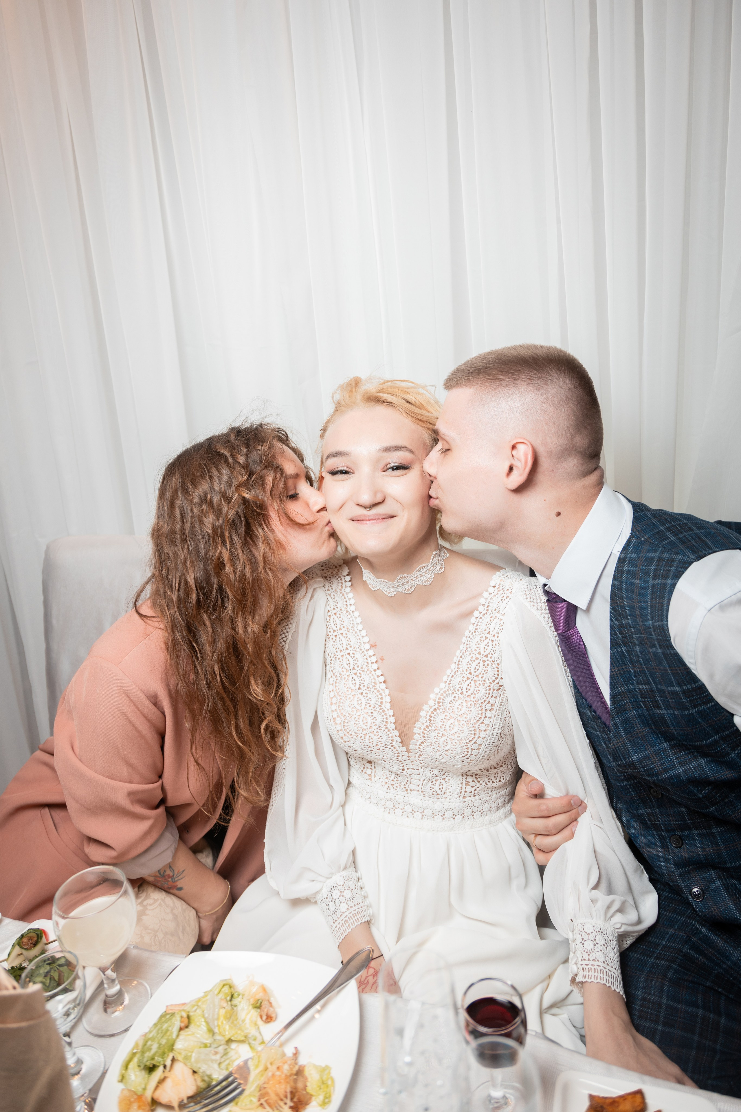 Илья и София. Команда фотографов и дизайнеров в Егорьевске