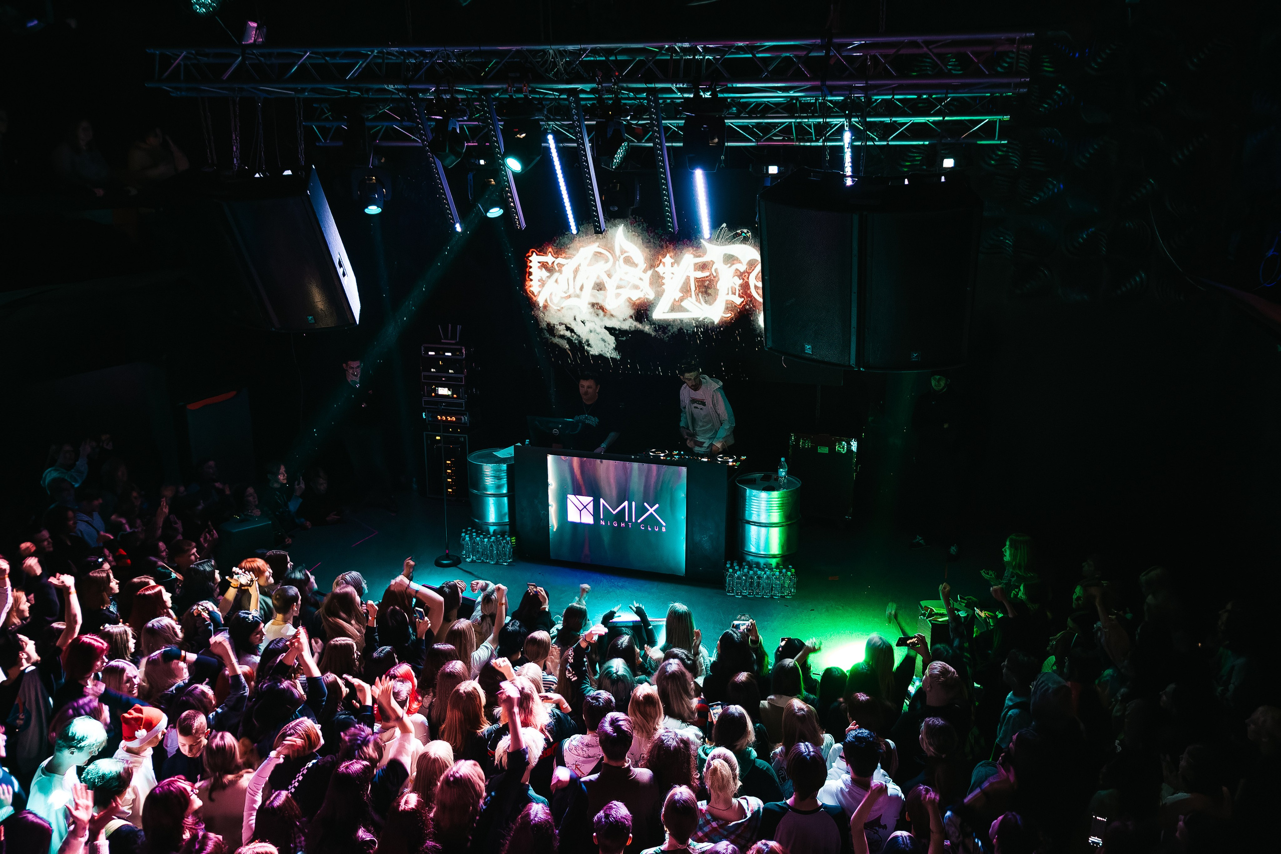 Концерт Мазелова. Фотограф Артём Ющенко