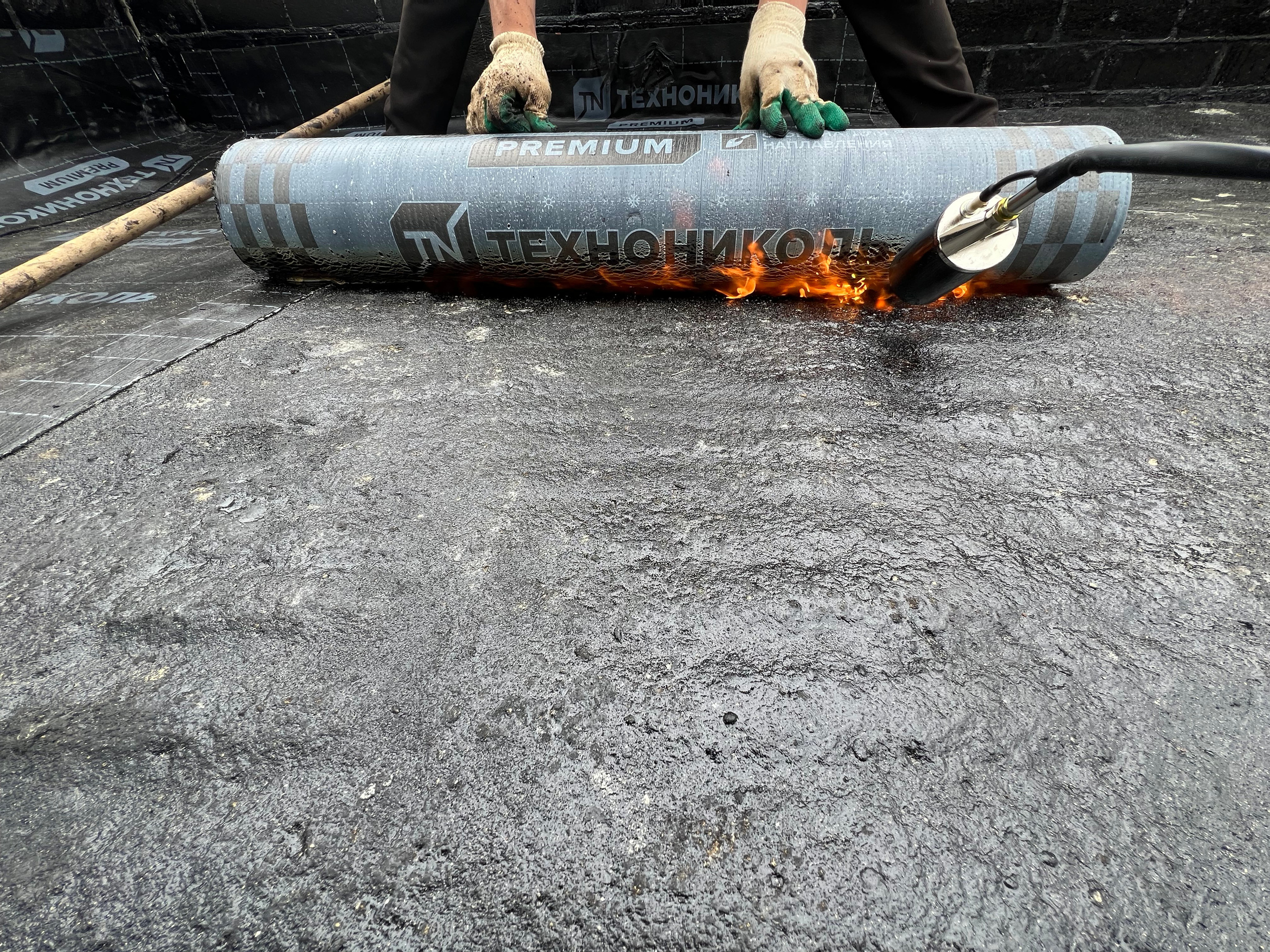 ТСЖ Строителей 33 Монтаж наплавляемой кровли