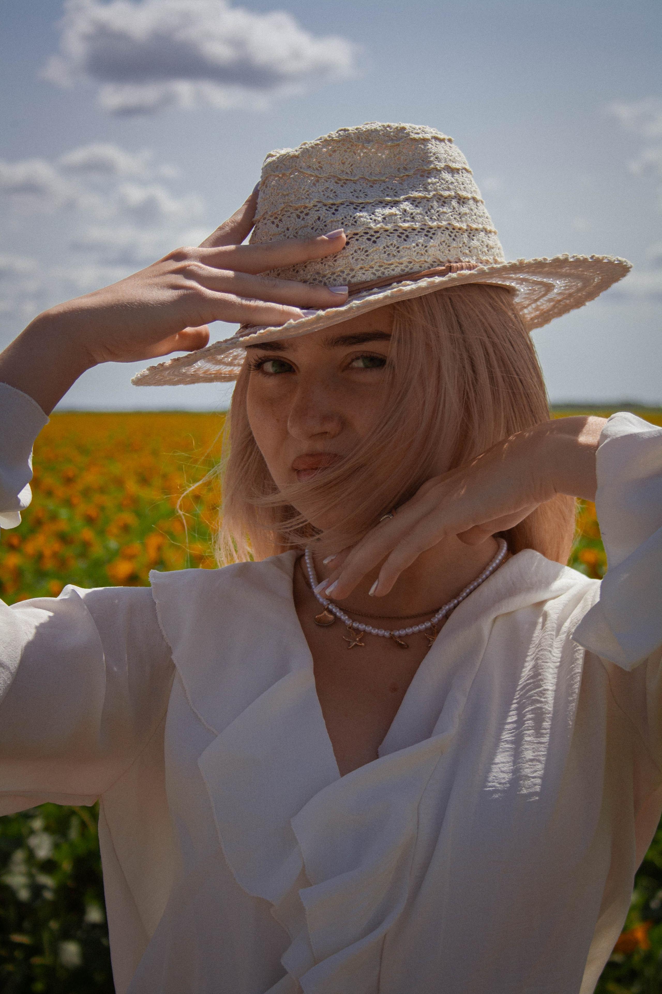 Настроение: уйти в поле с подсолнухами. Портретный фотограф в Саратове