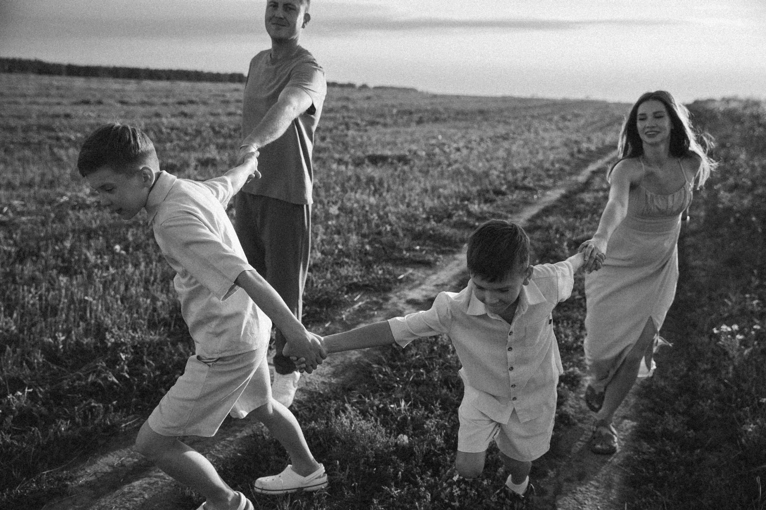 Летний вечер одной семьи. Фотограф Ульяна Дивина в Нижнем Новгороде и Нижегородской области