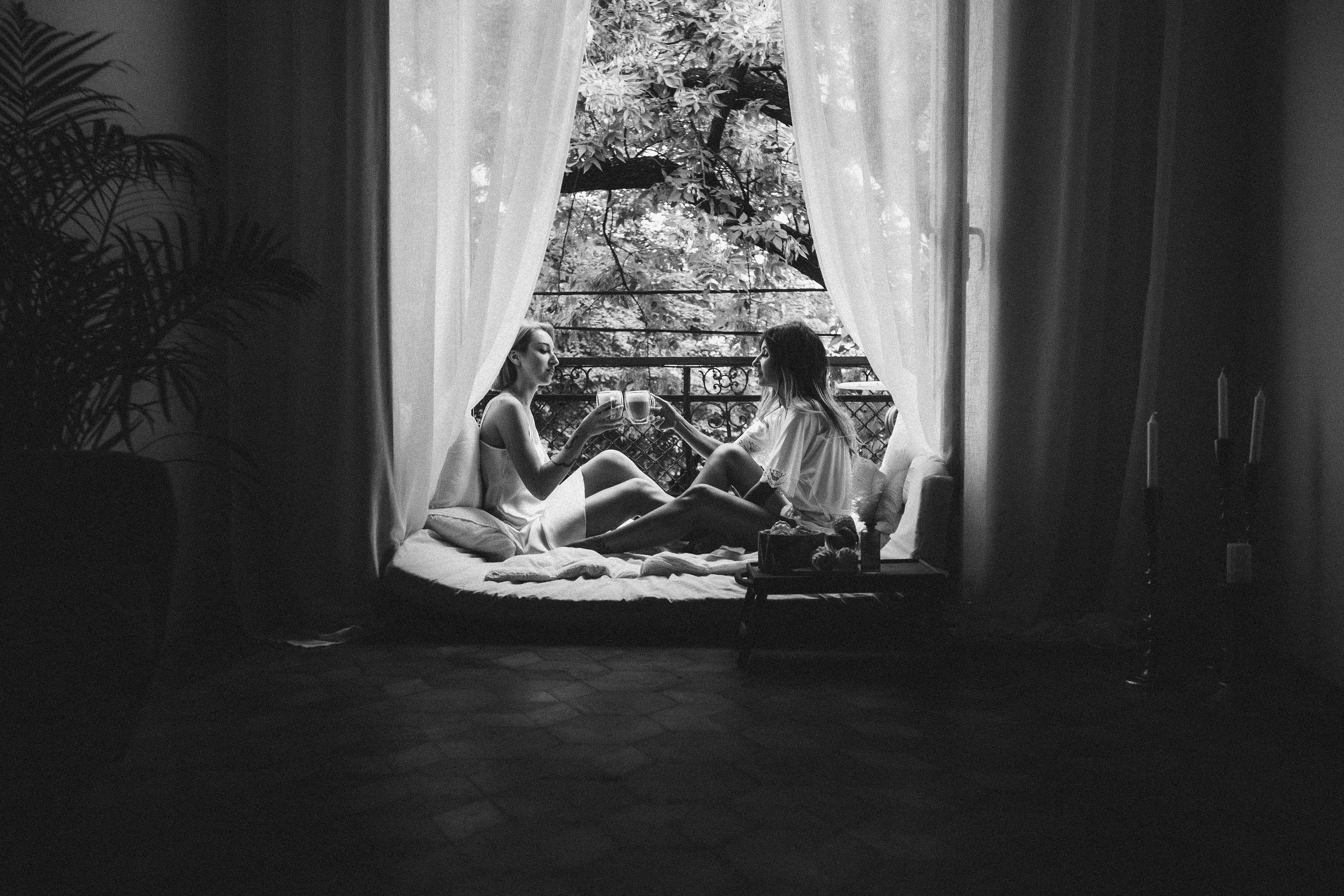 Mom & daughter. Photographer Natalia Godyna