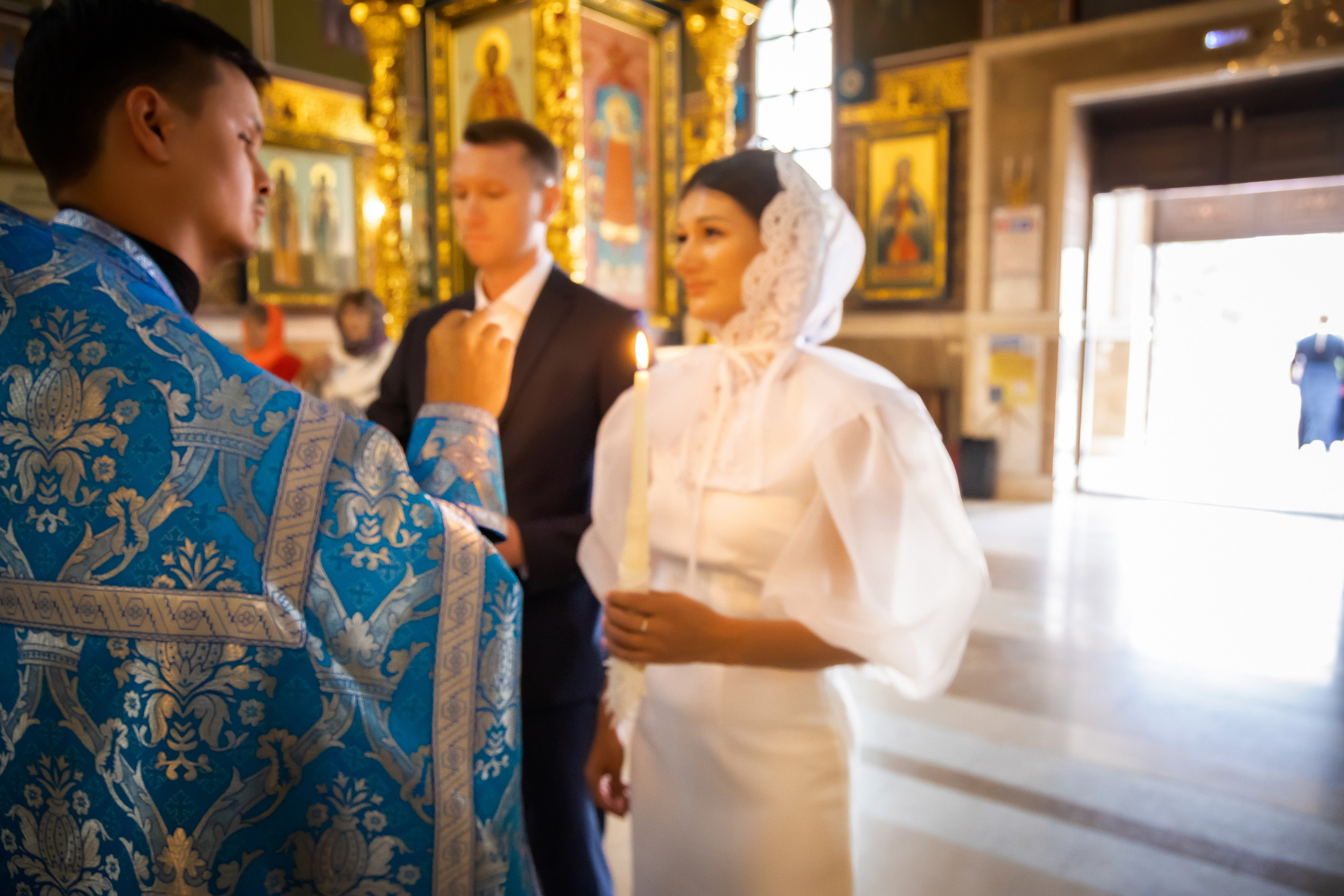 В Храме. Семейный и Свадебный фотограф в Астане Александр Астапов