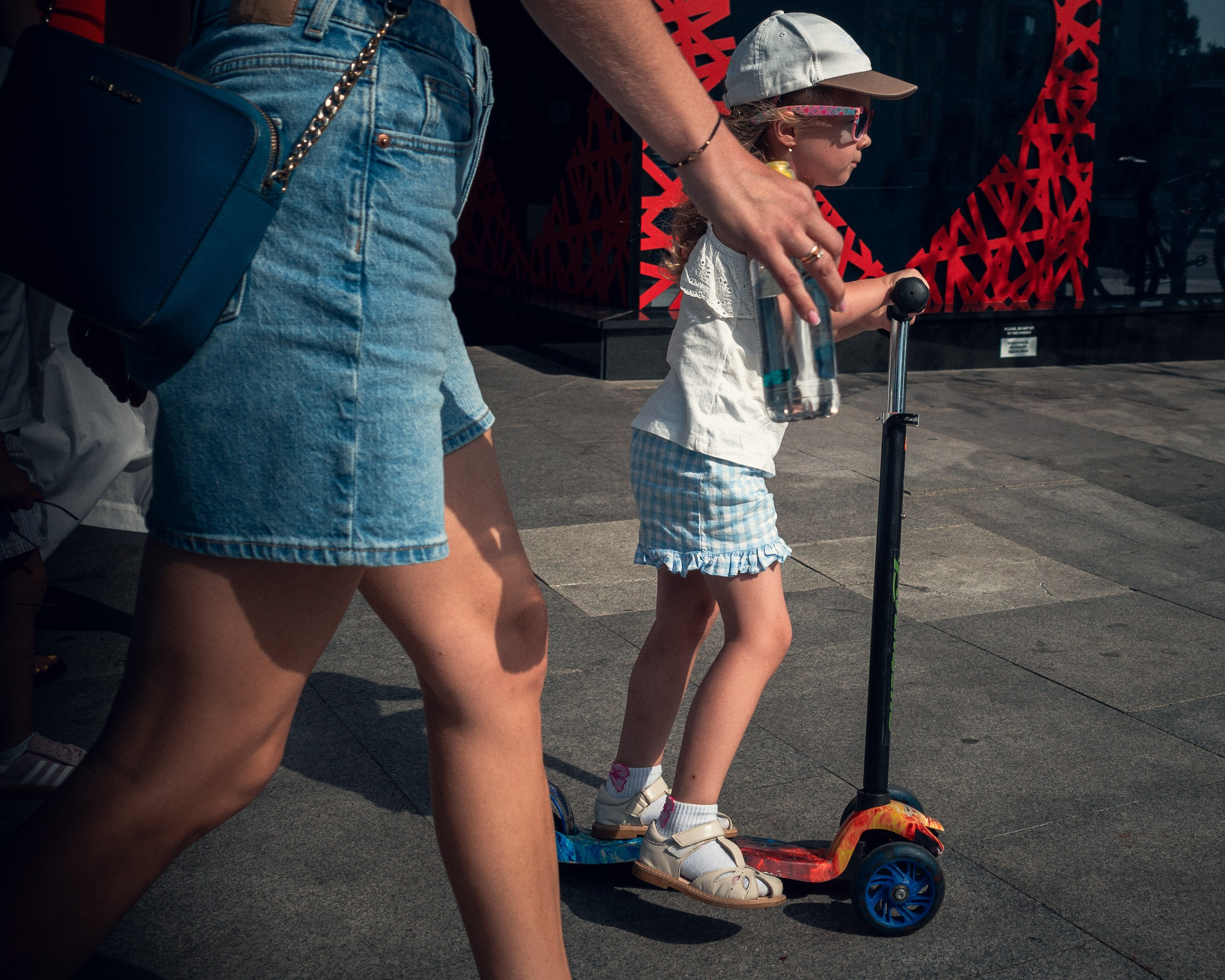 Живые Улицы: Стрит Фотографии Со Всего Мира. Максим Харитончик — фотограф