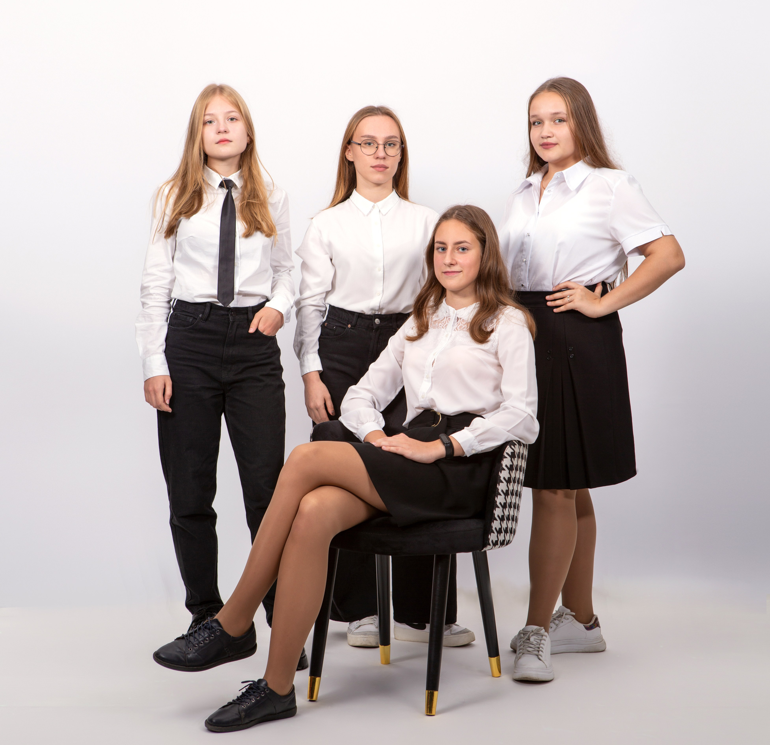 Выпускные альбомы. Предметный и рекламный фотограф в Ростове-на-Дону Кристина Орлова