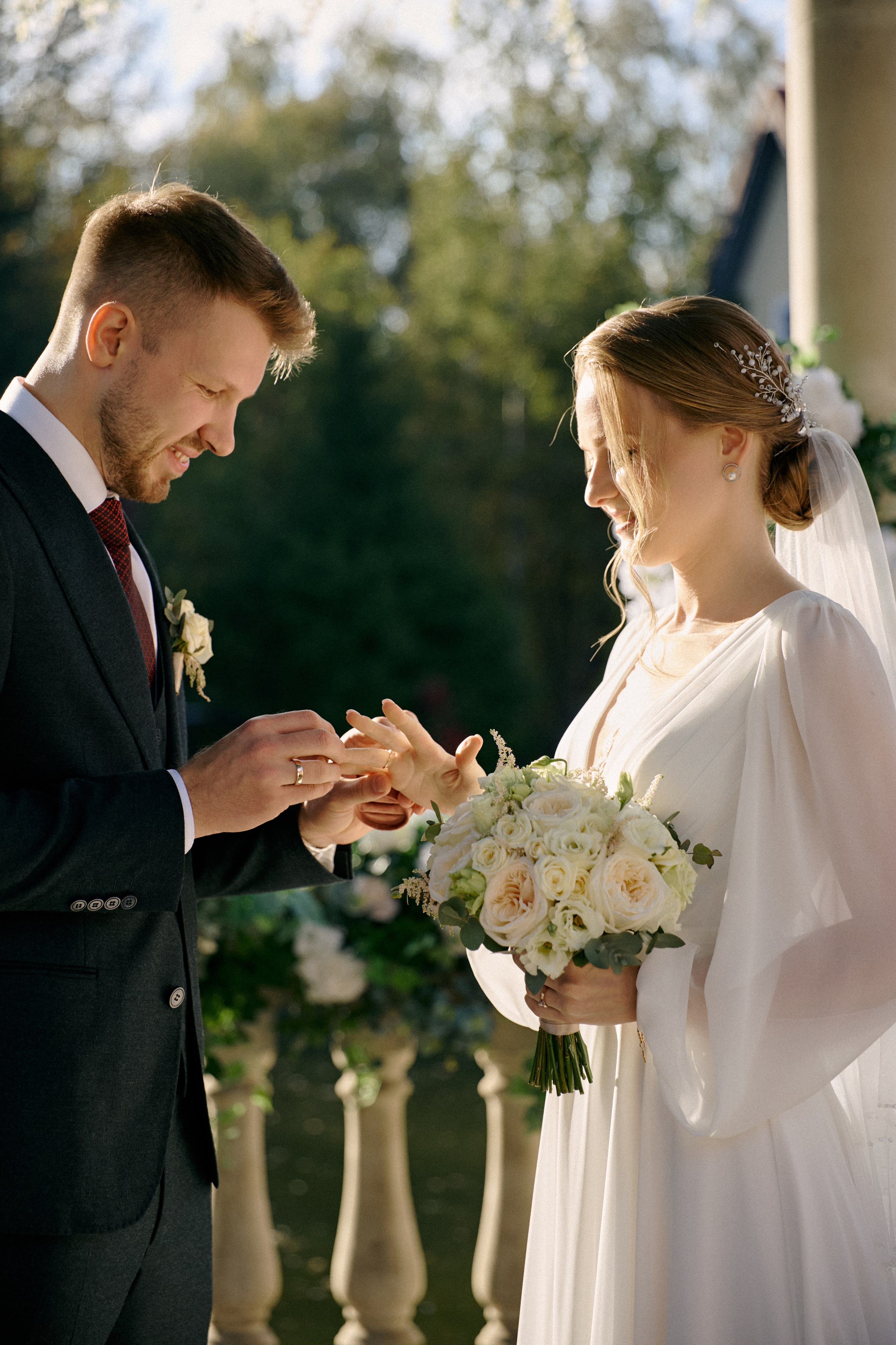 Свадебная фотосъемка в Москве | Волшебные кадры вашего идеального дня. Контентный и репортажный фотограф Виталий Кулешов | Москва