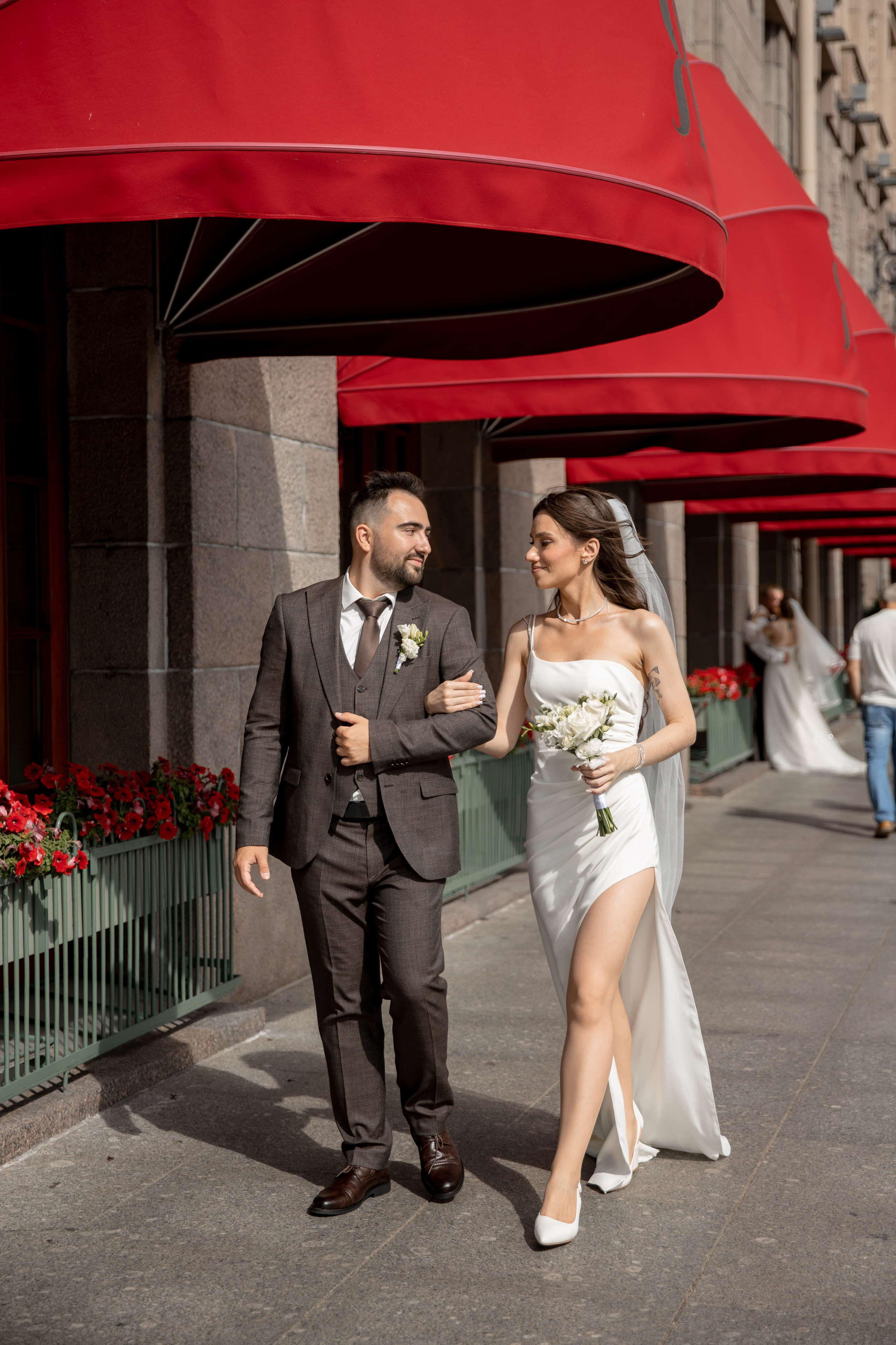 Анна и Александр / Прогулка + ЗАГС. Свадебный и семейный фотограф в Москве Диана Левченко