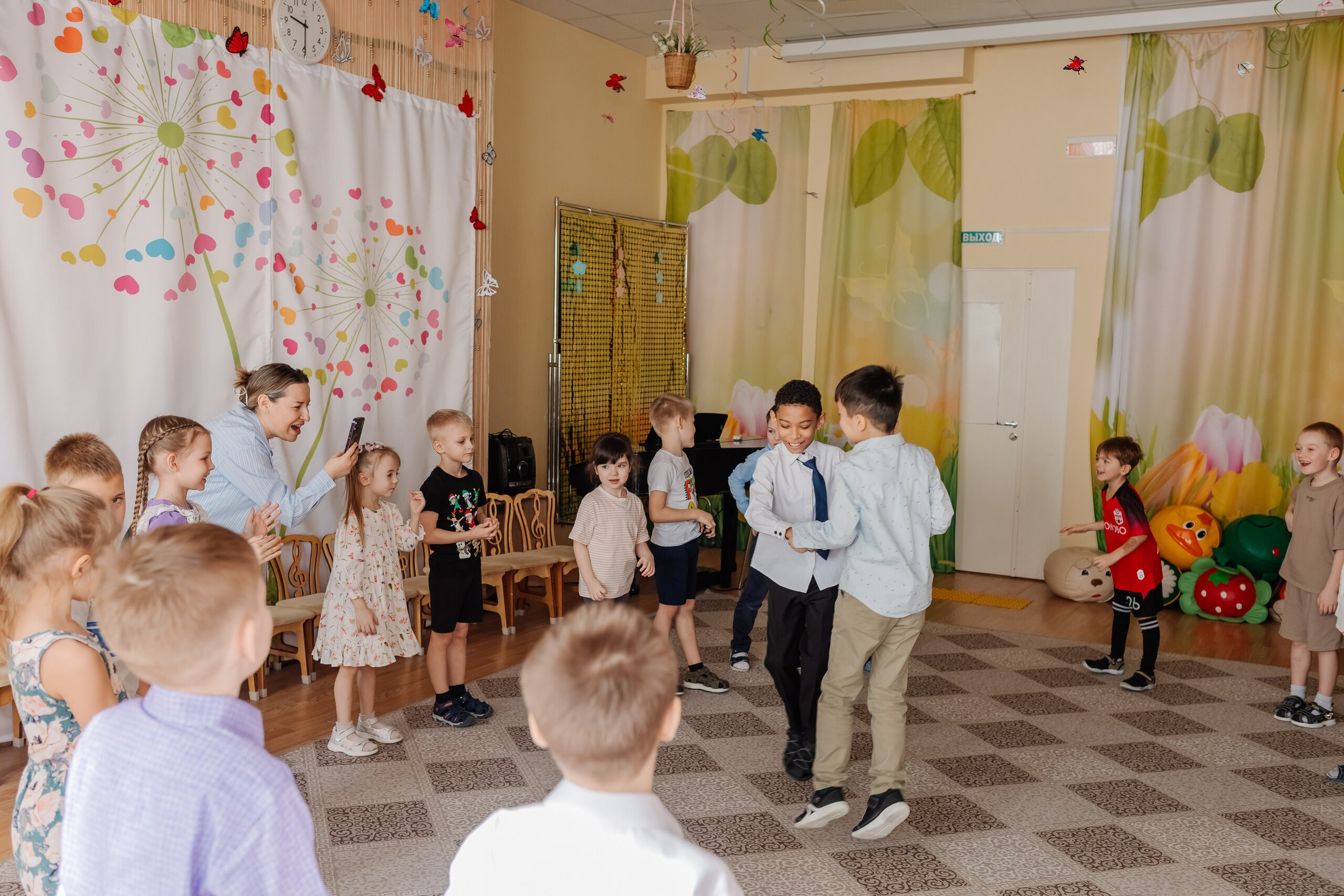 Детский садик  — страна детства и улыбок. Семейный фотограф Анна Шелепова