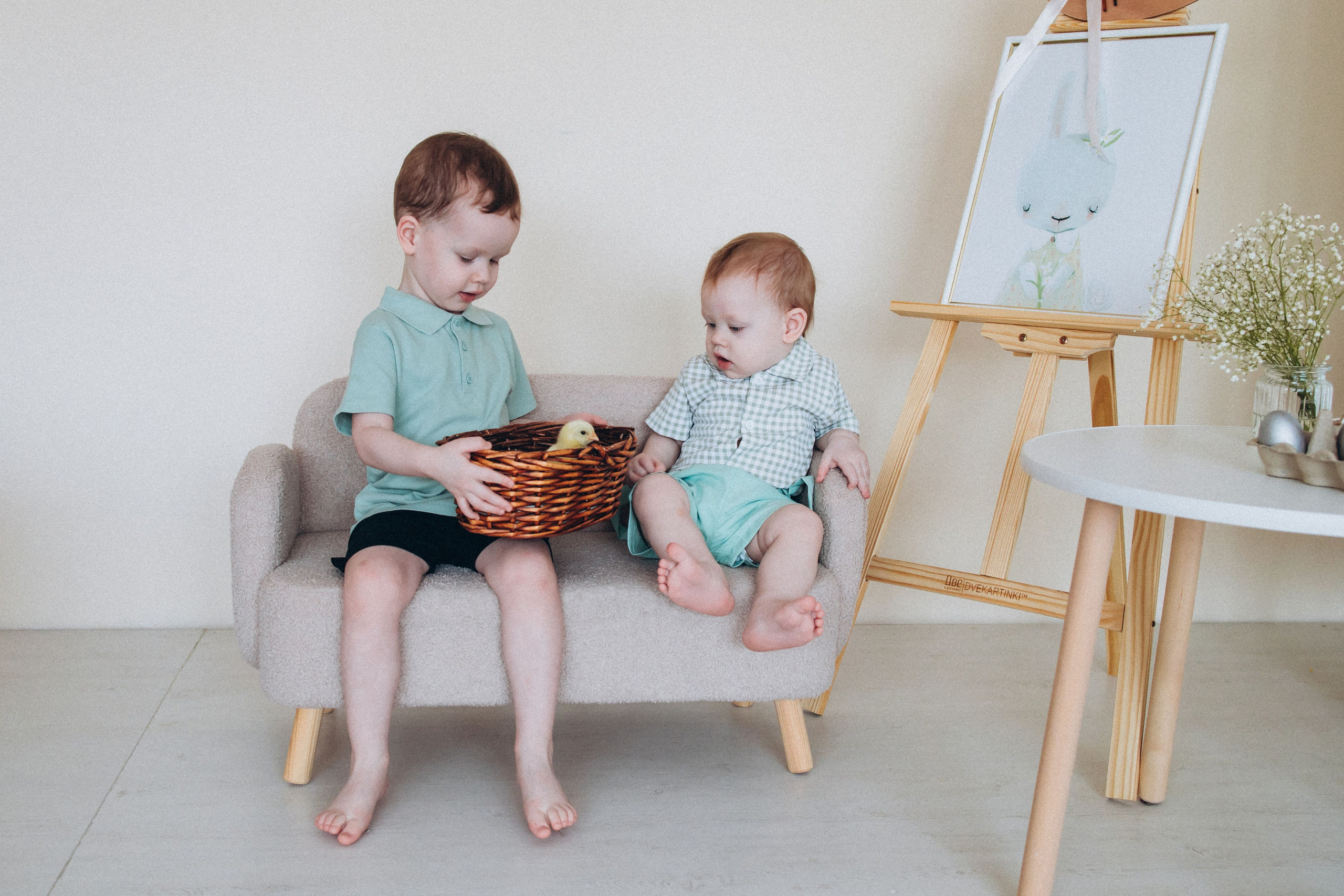 С цыплятами. Семейный фотограф Нижневартовск Тюмень Ефимова Ирина