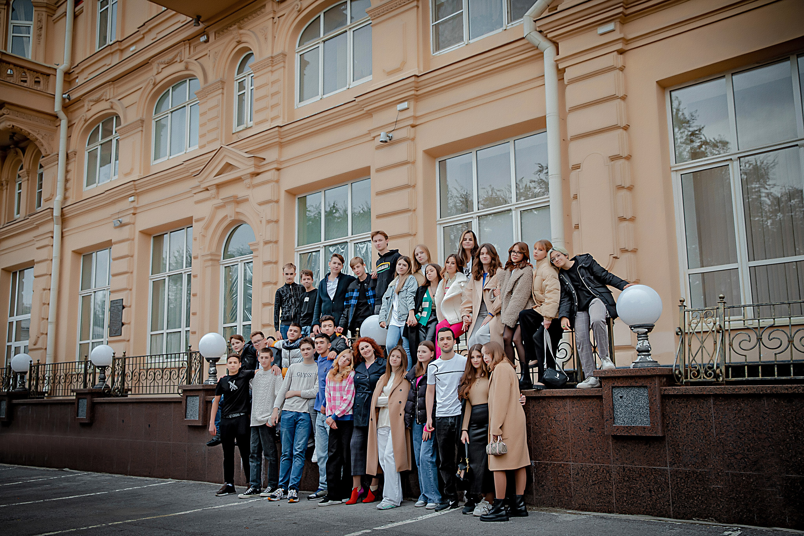 Фотосессия Гимназия № 36 Класс 9. Современные Выпускные Альбомы в Ростове-на-Дону