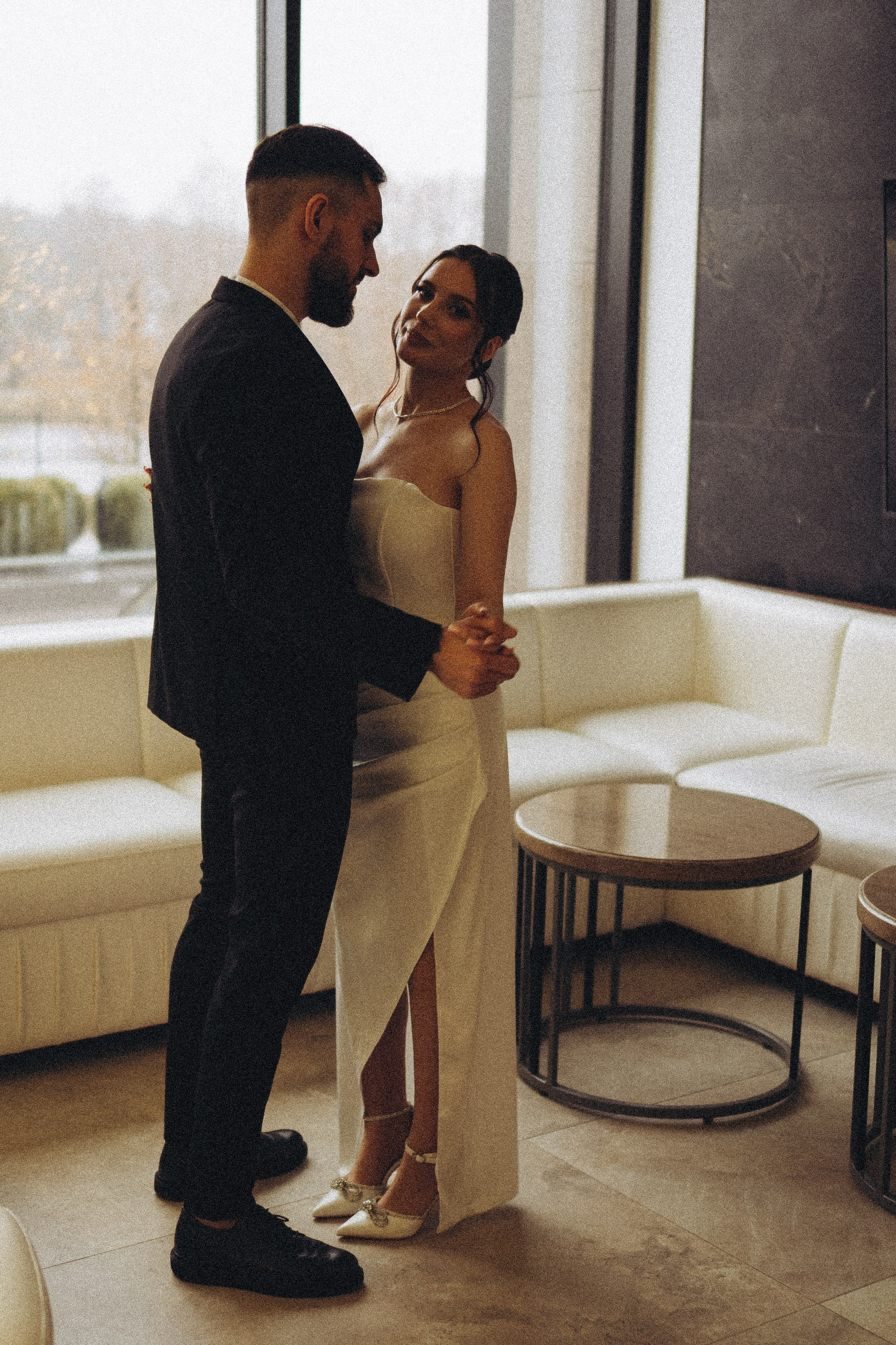 СВАДЕБНАЯ СЬЕМКА СБОРОВ ЖЕНИХА И НЕВЕСТЫ В ОТЕЛЕ И ТАКЖЕ ФОТОСЕССИИЯ В ОТЕЛЕЕ МЕГАПОЛИС БРЯНСК. Профессиональный фотограф, Санкт-Петербург — Виктория Богомолова