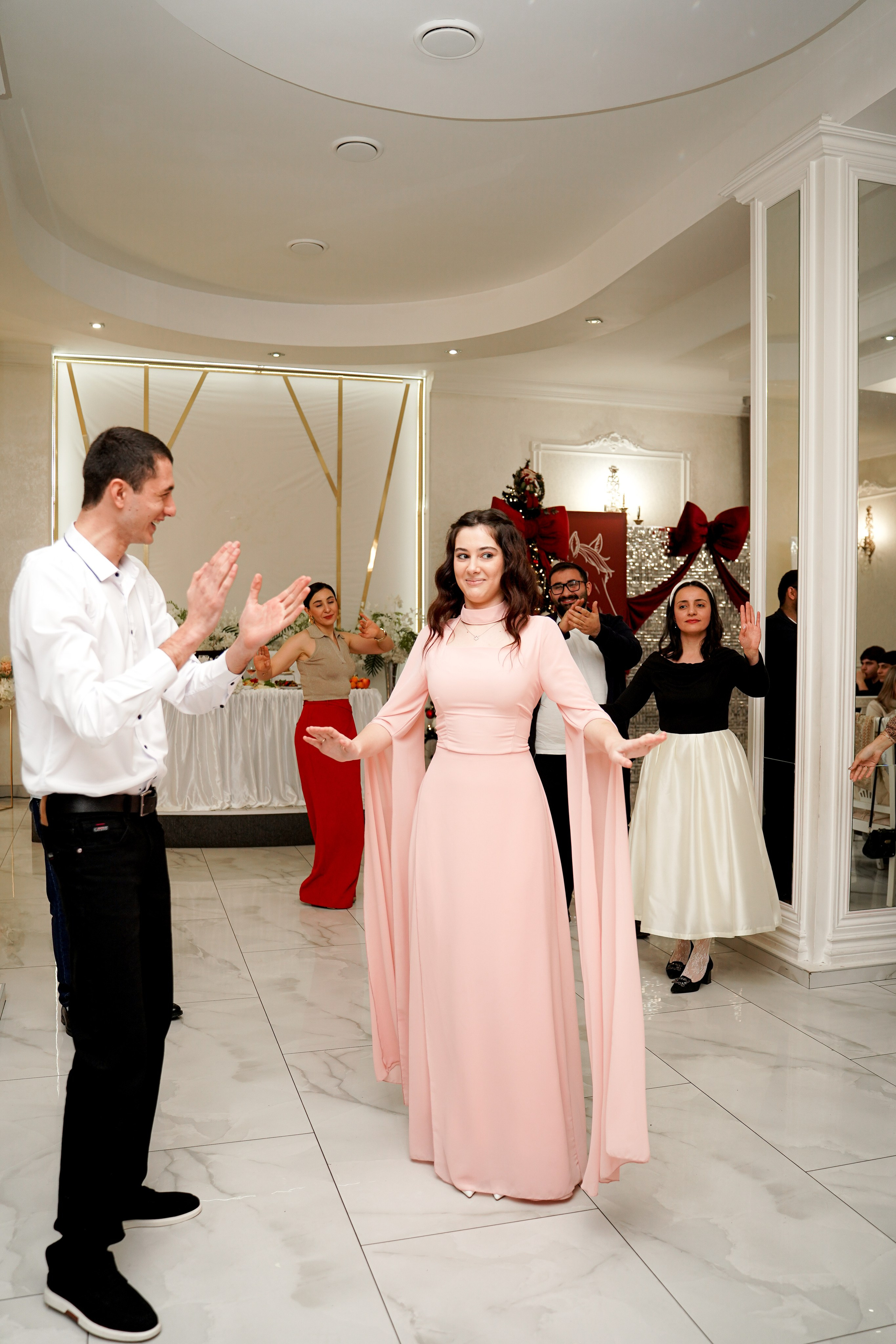 Сватовство. Свадебный фотограф в Ростове-на-Дону. Таинство Крещения и Венчания, семейные фотосессии. Алёна Чёботова