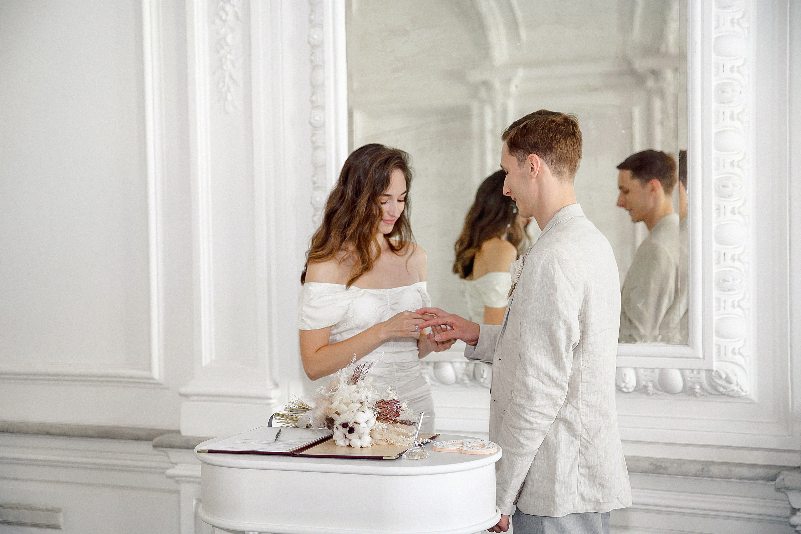 Торжественная регистрация Катерины и Виктора в усадьбе Спиридонова. Свадебный фотограф Москва
