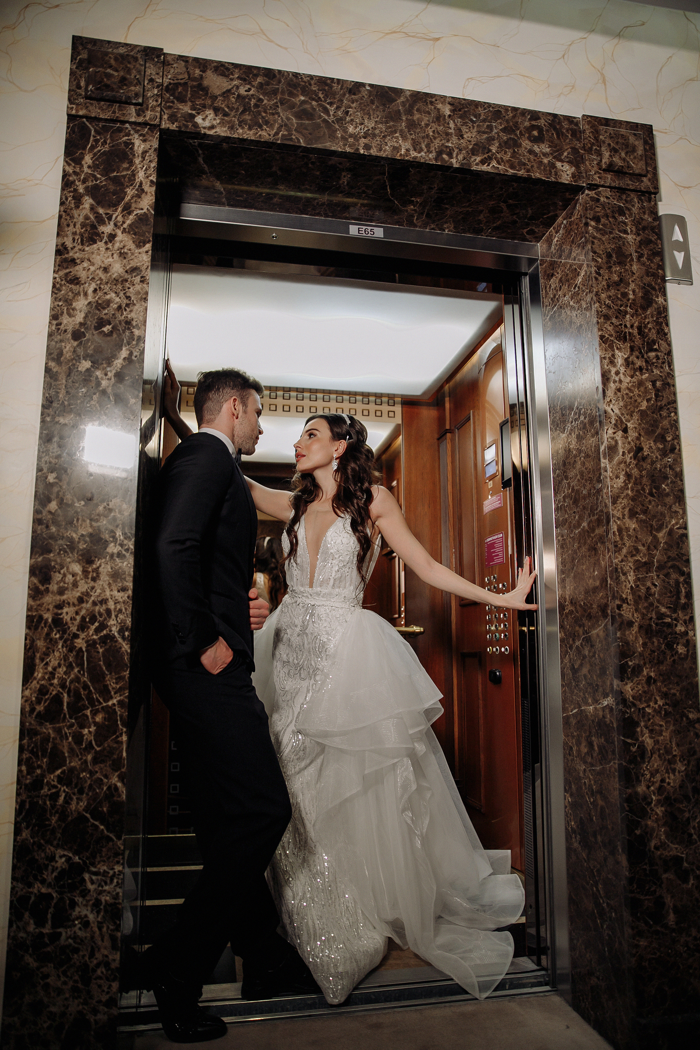 АРХИВ Олеся и Сергей в отеле Кроун ПЛАЗА. Свадебный фотограф Москва