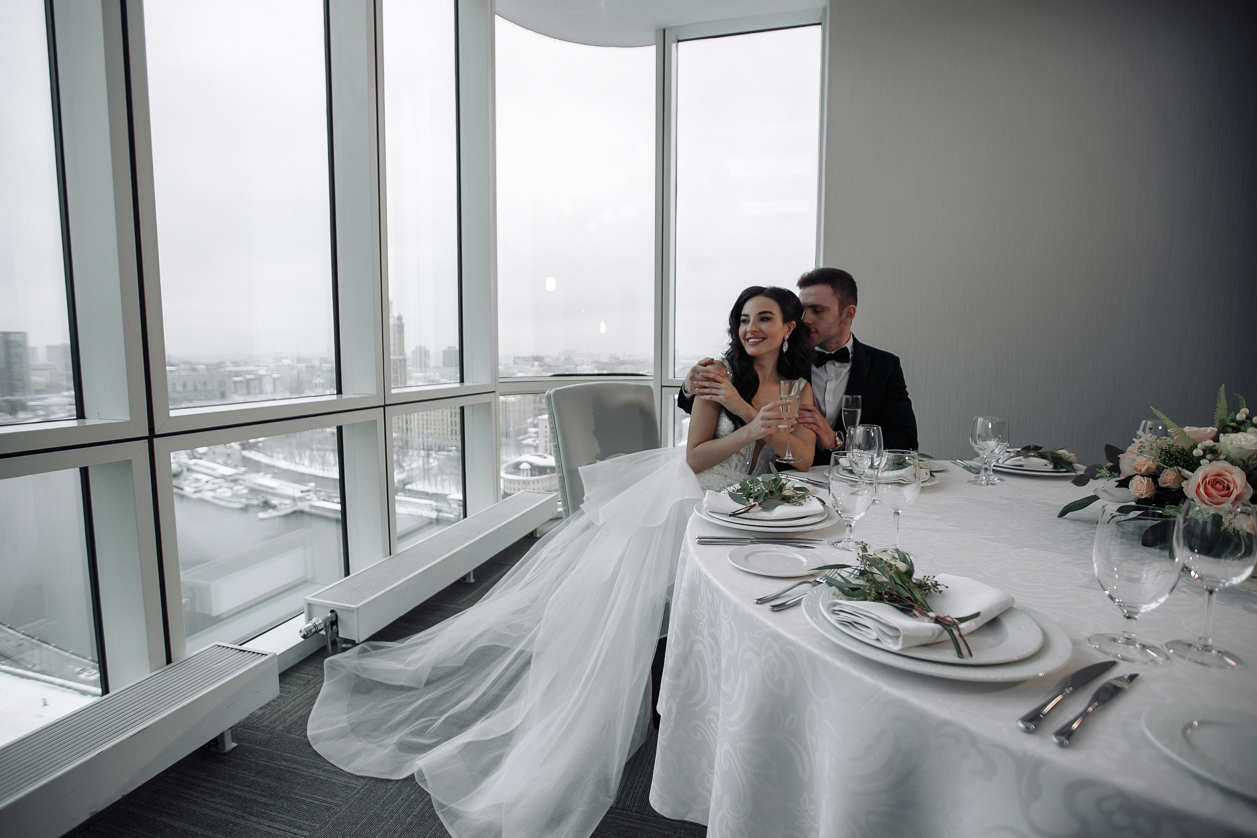 АРХИВ Олеся и Сергей в отеле Кроун ПЛАЗА. Свадебный фотограф Москва