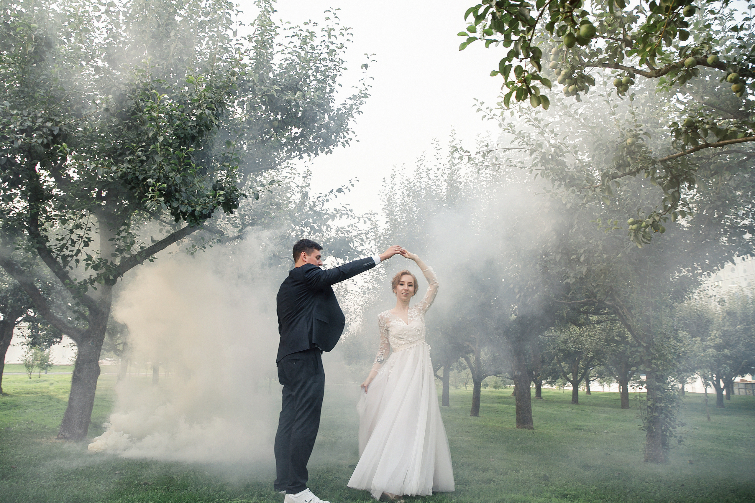 АРХИВ Елена и Антон. Ботанический САД. Свадебный фотограф Москва