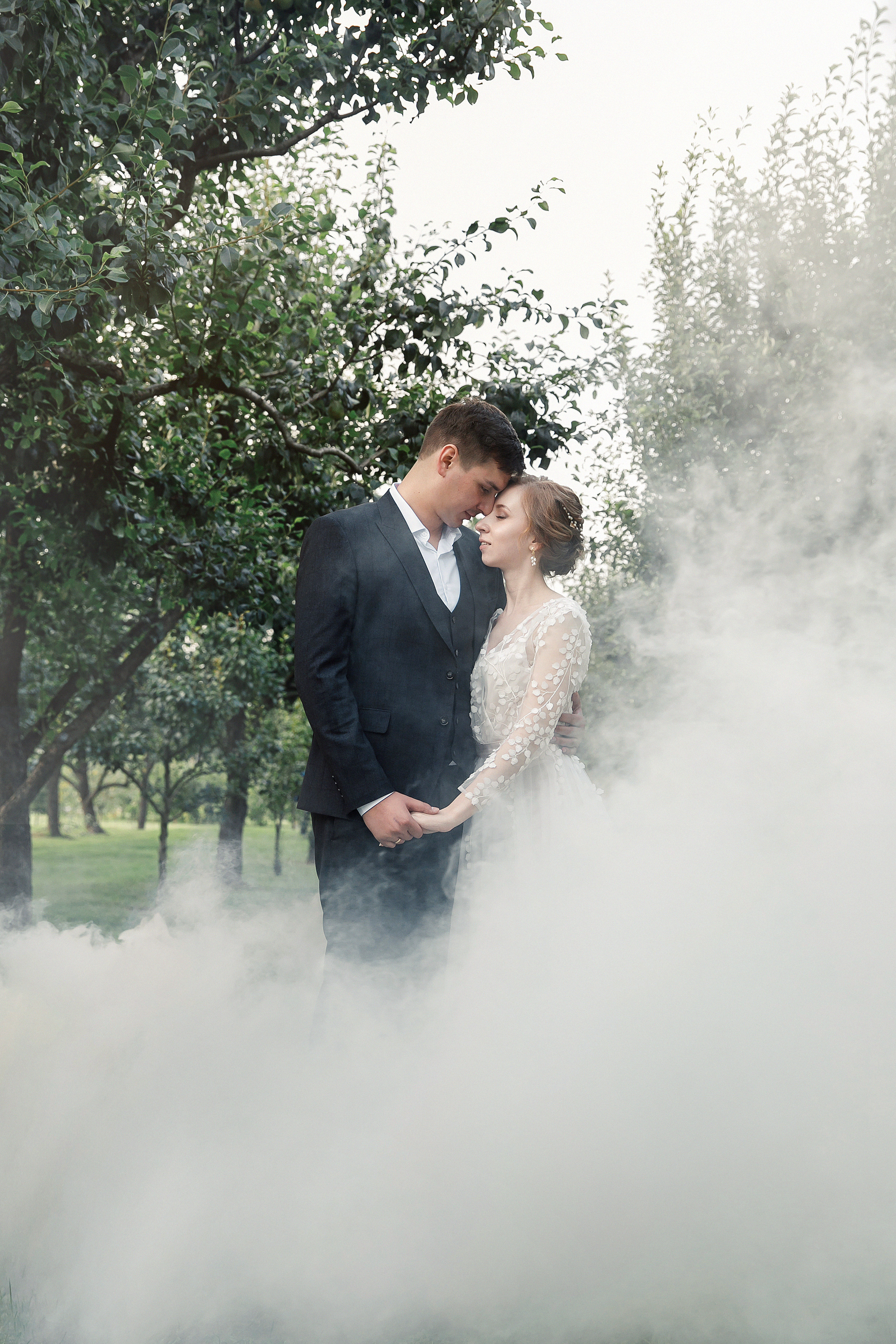 АРХИВ Елена и Антон. Ботанический САД. Свадебный фотограф Москва