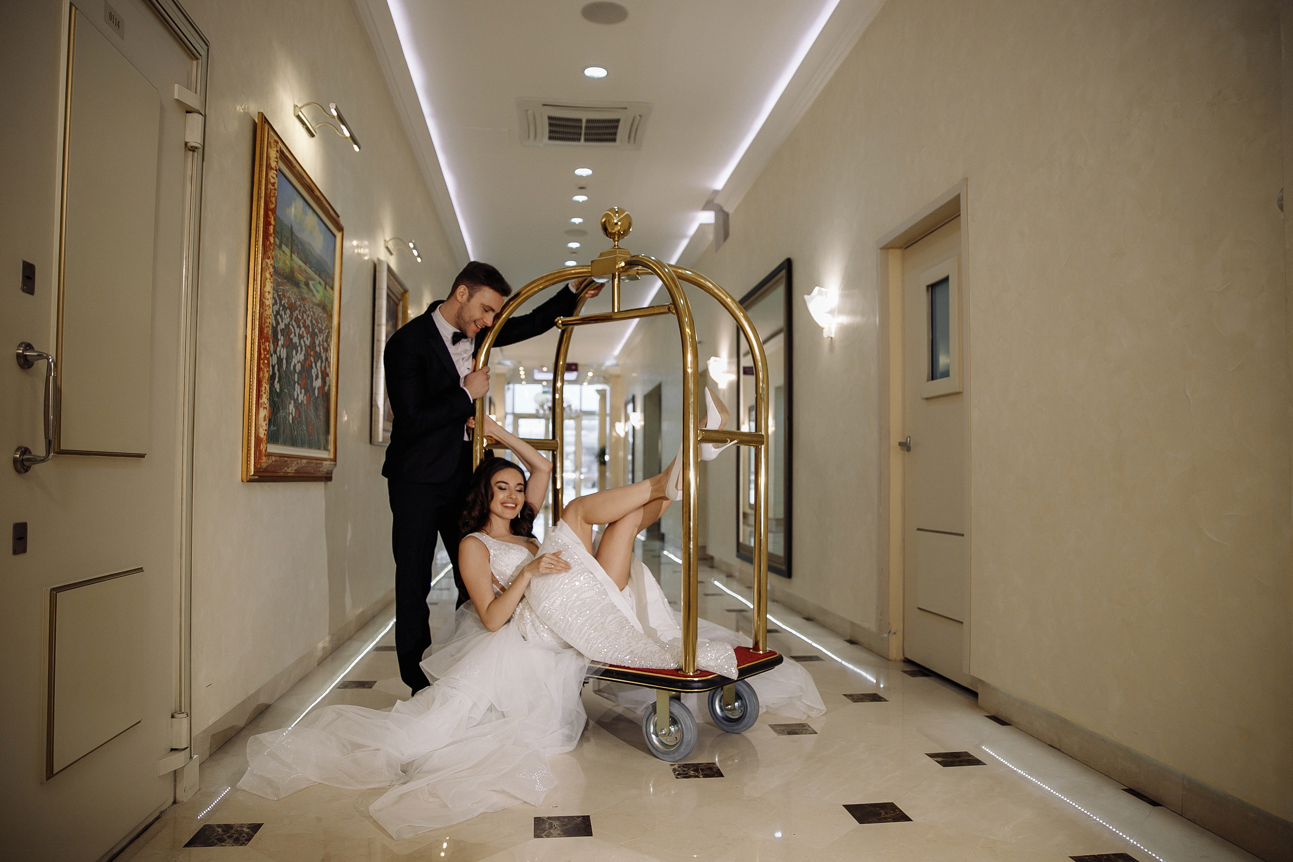 АРХИВ Олеся и Сергей в отеле Кроун ПЛАЗА. Свадебный фотограф Москва