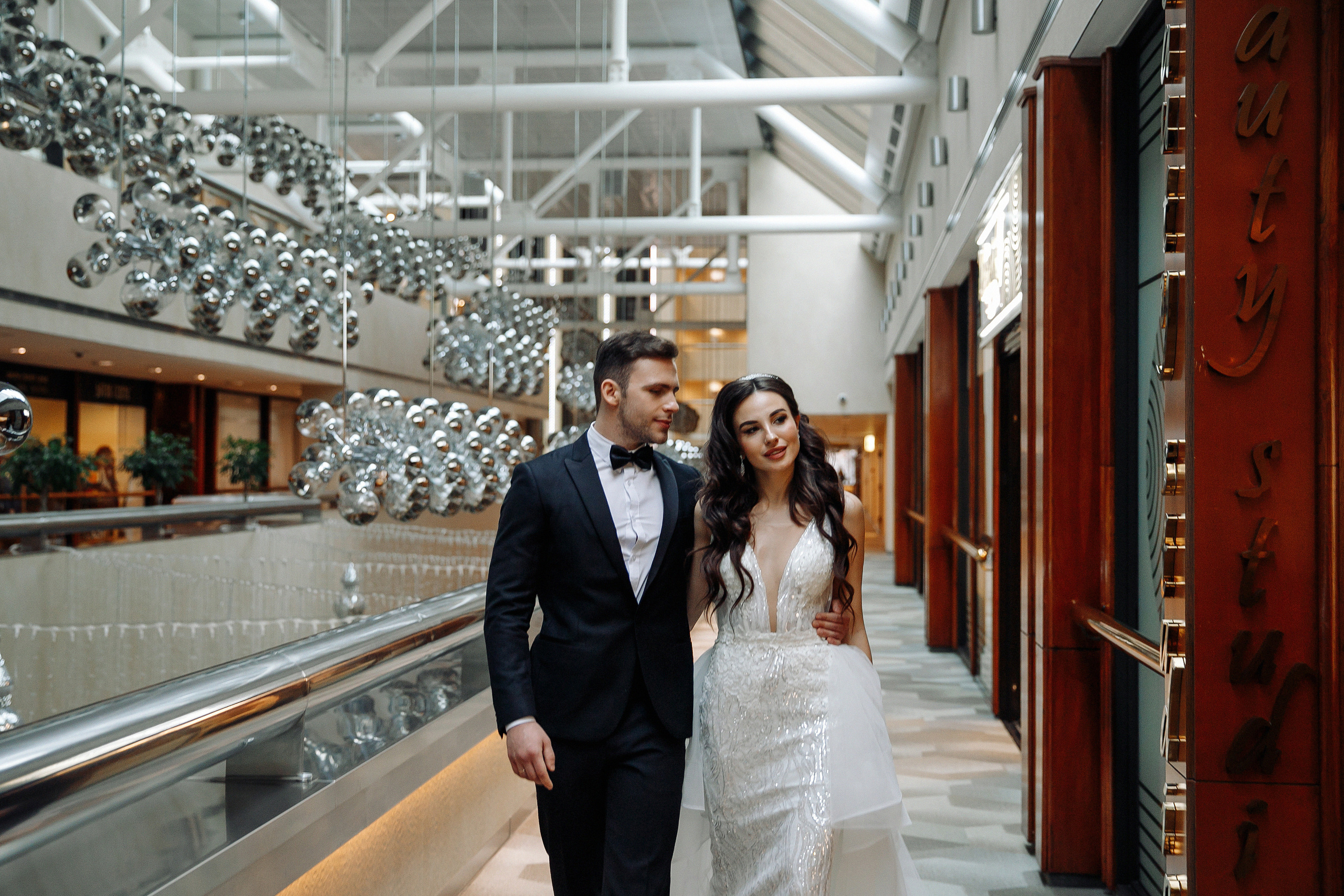 АРХИВ Олеся и Сергей в отеле Кроун ПЛАЗА. Свадебный фотограф Москва