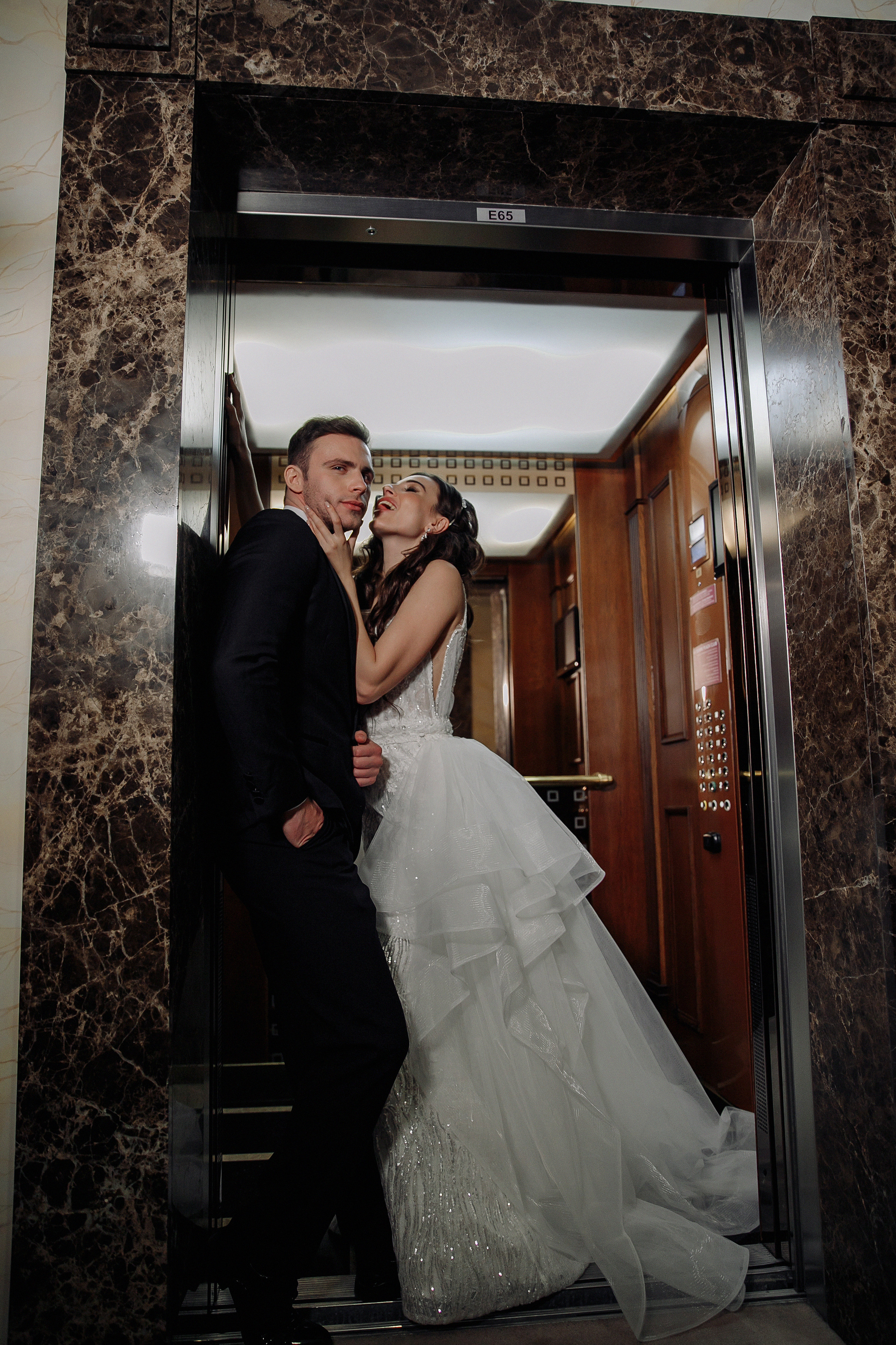 АРХИВ Олеся и Сергей в отеле Кроун ПЛАЗА. Свадебный фотограф Москва