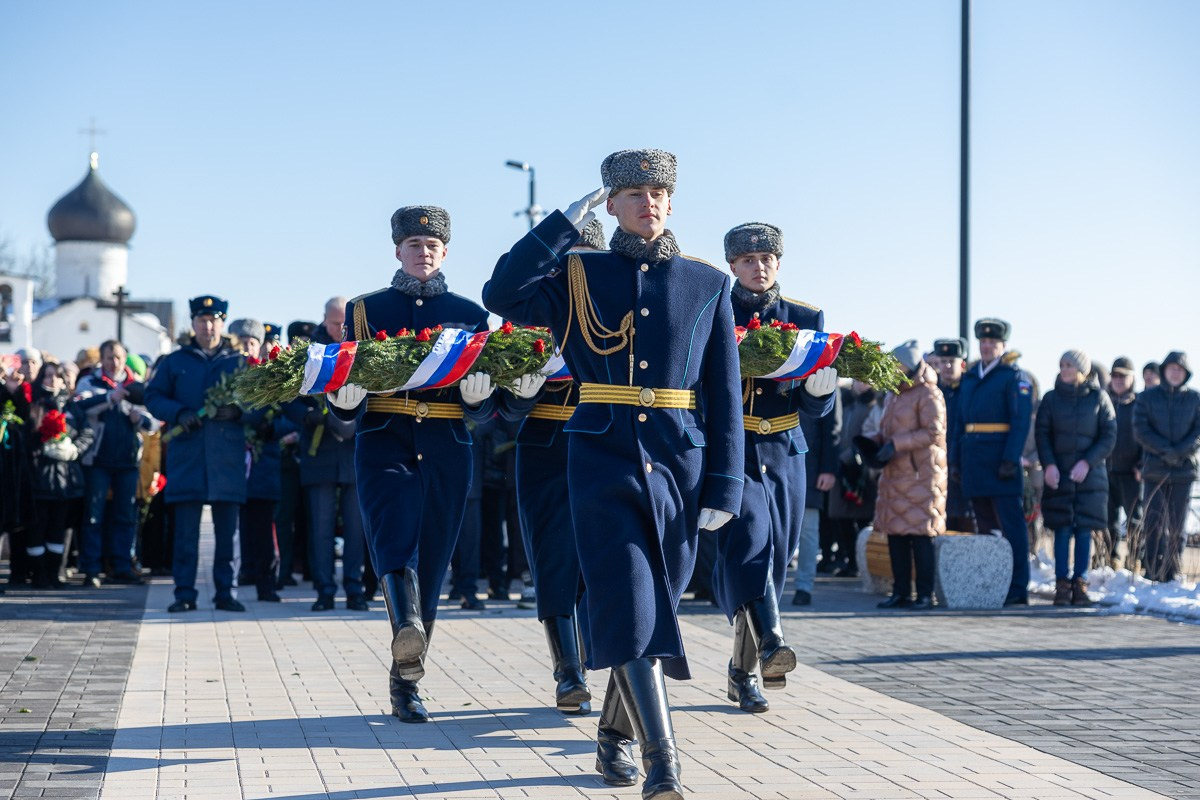 ZHARApro журнал о талантах, стиле и культуре современной России