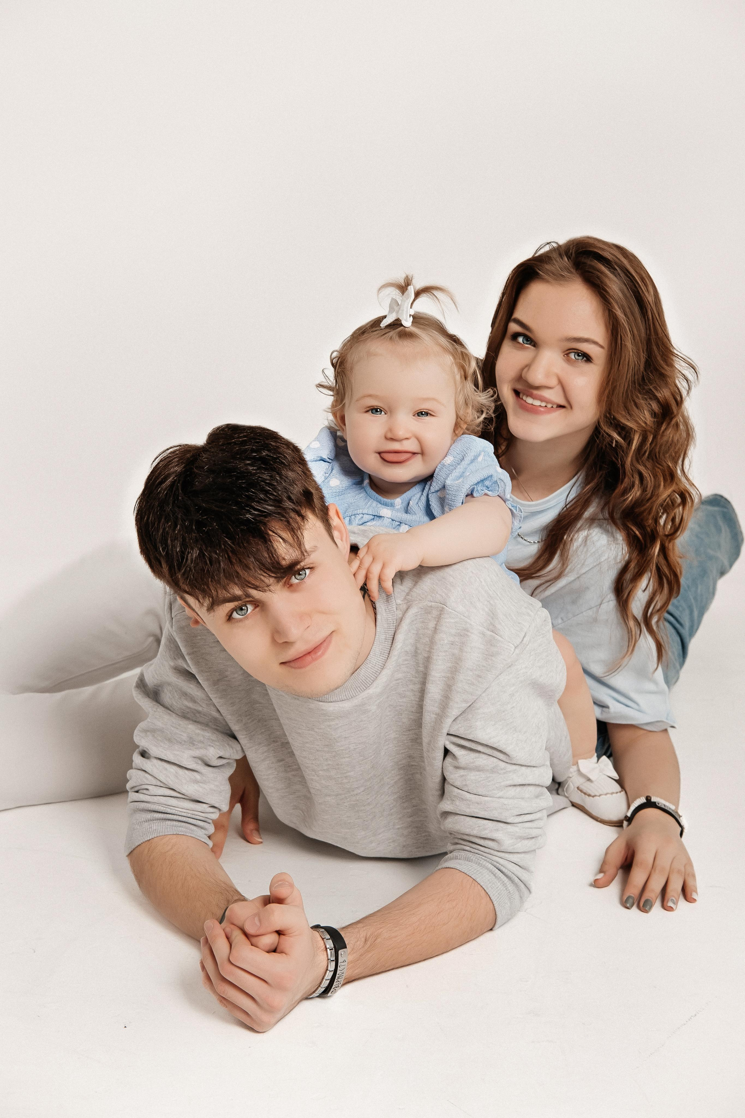 Виолетта & Егор & Мирослава. Семейный и свадебный фотограф Новосибирск