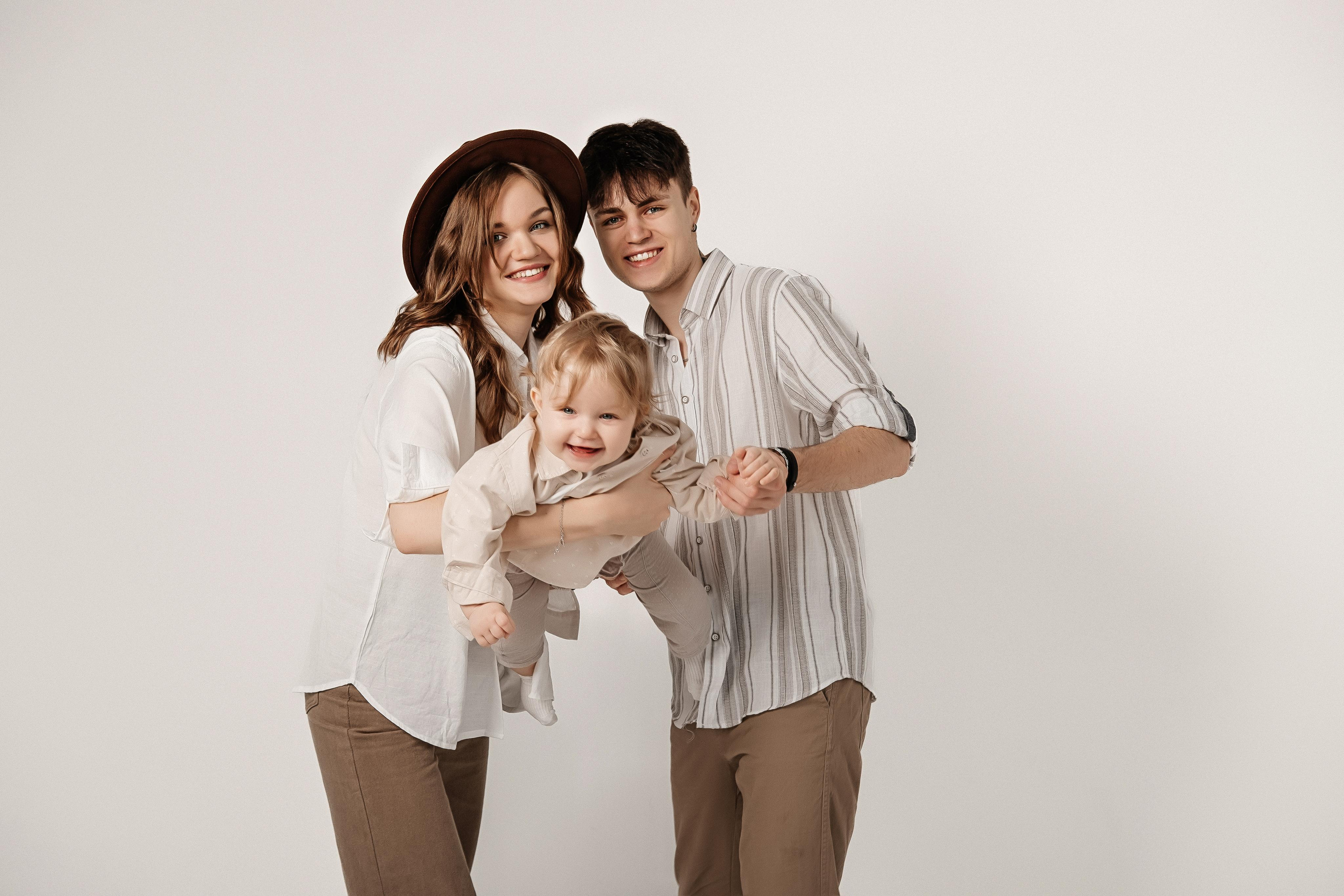 Виолетта & Егор & Мирослава. Семейный и свадебный фотограф Новосибирск