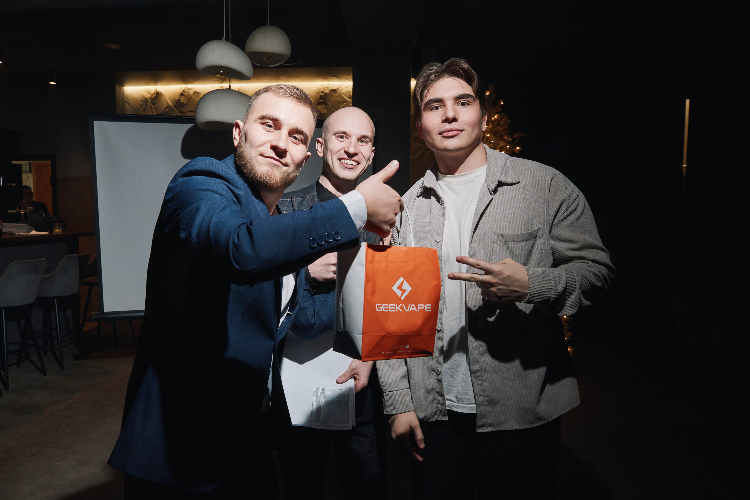 Новогодний корпоратив. Фотограф и видеограф в Кургане Леонид Корнильев