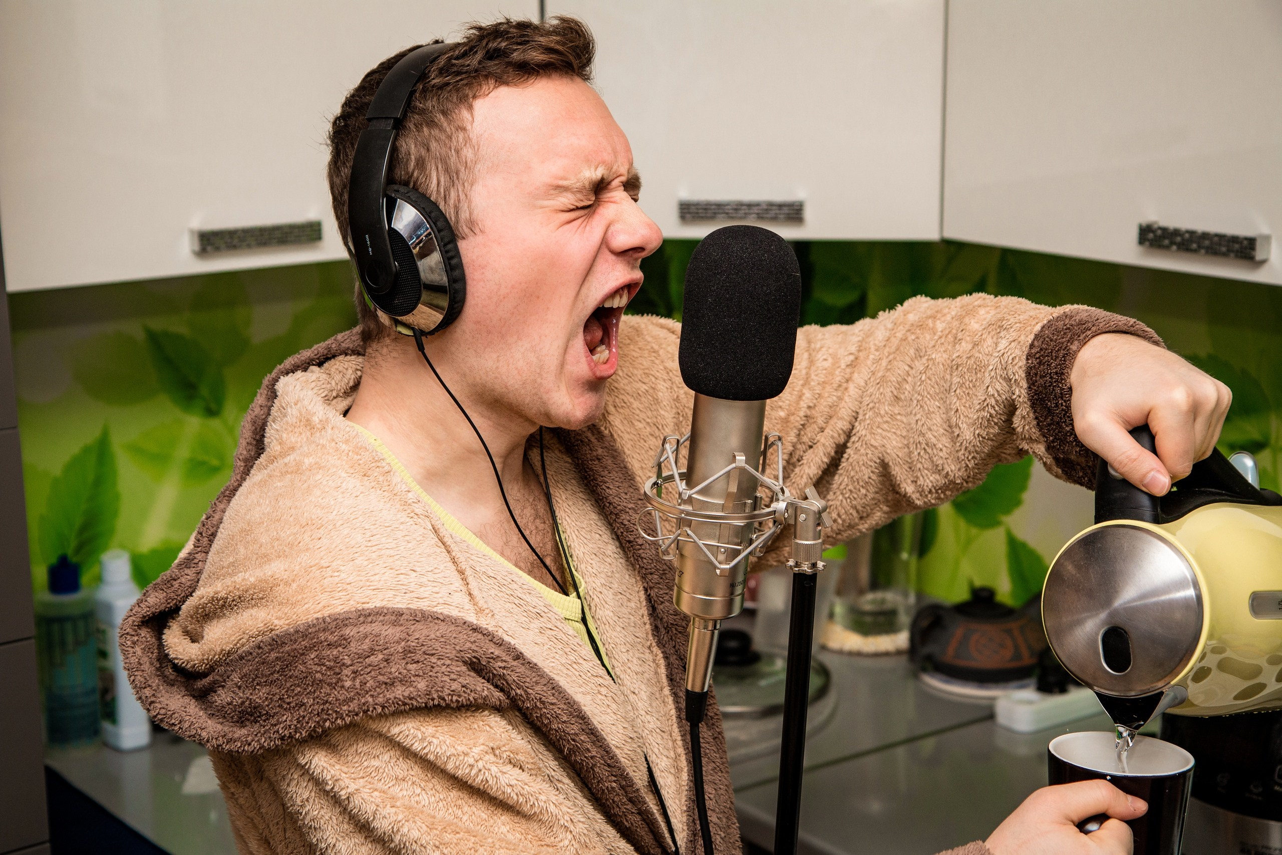 Студия звукорежиссуры Виктора Солдатова. Предметный и репортажный фотограф Алексей Кротов